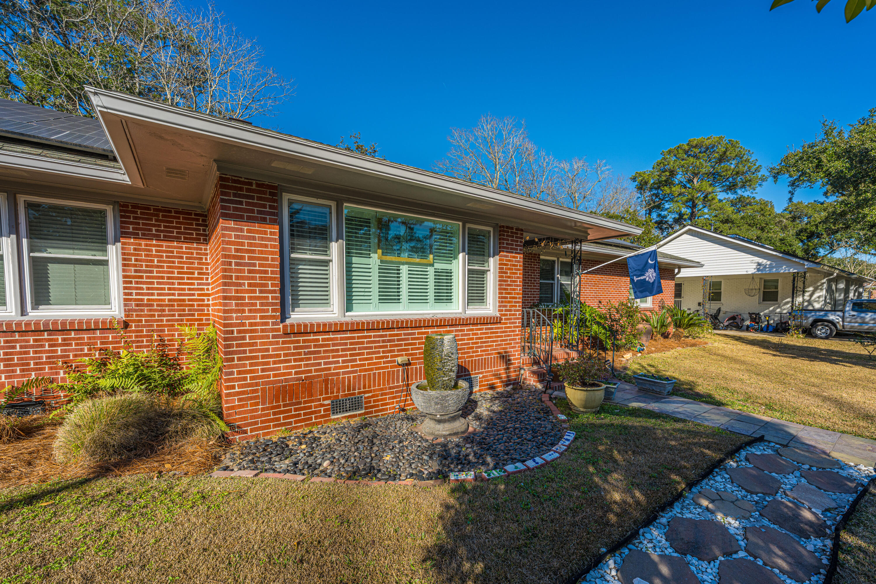 1240 Kensington Drive