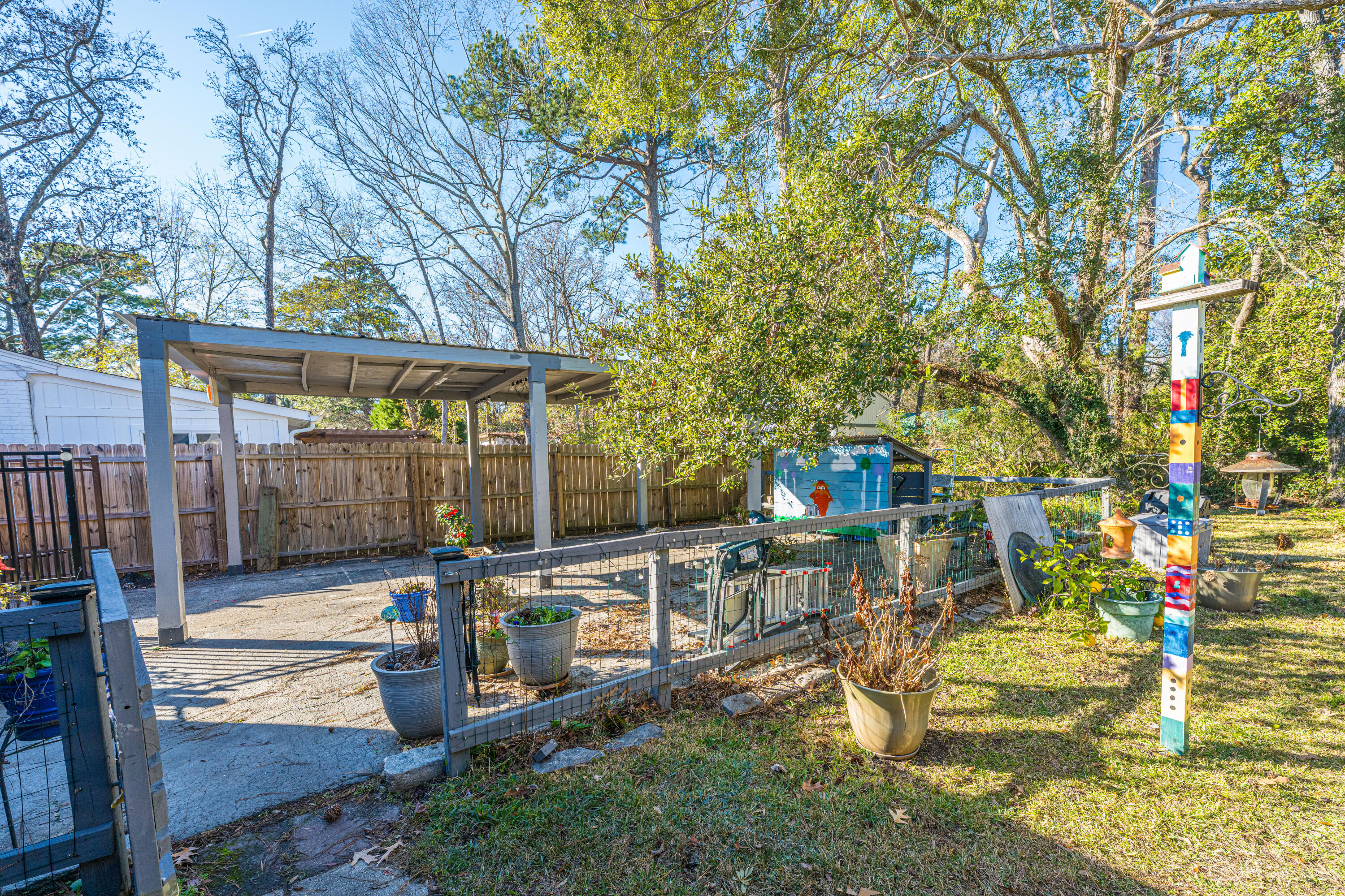 1240 Kensington Drive