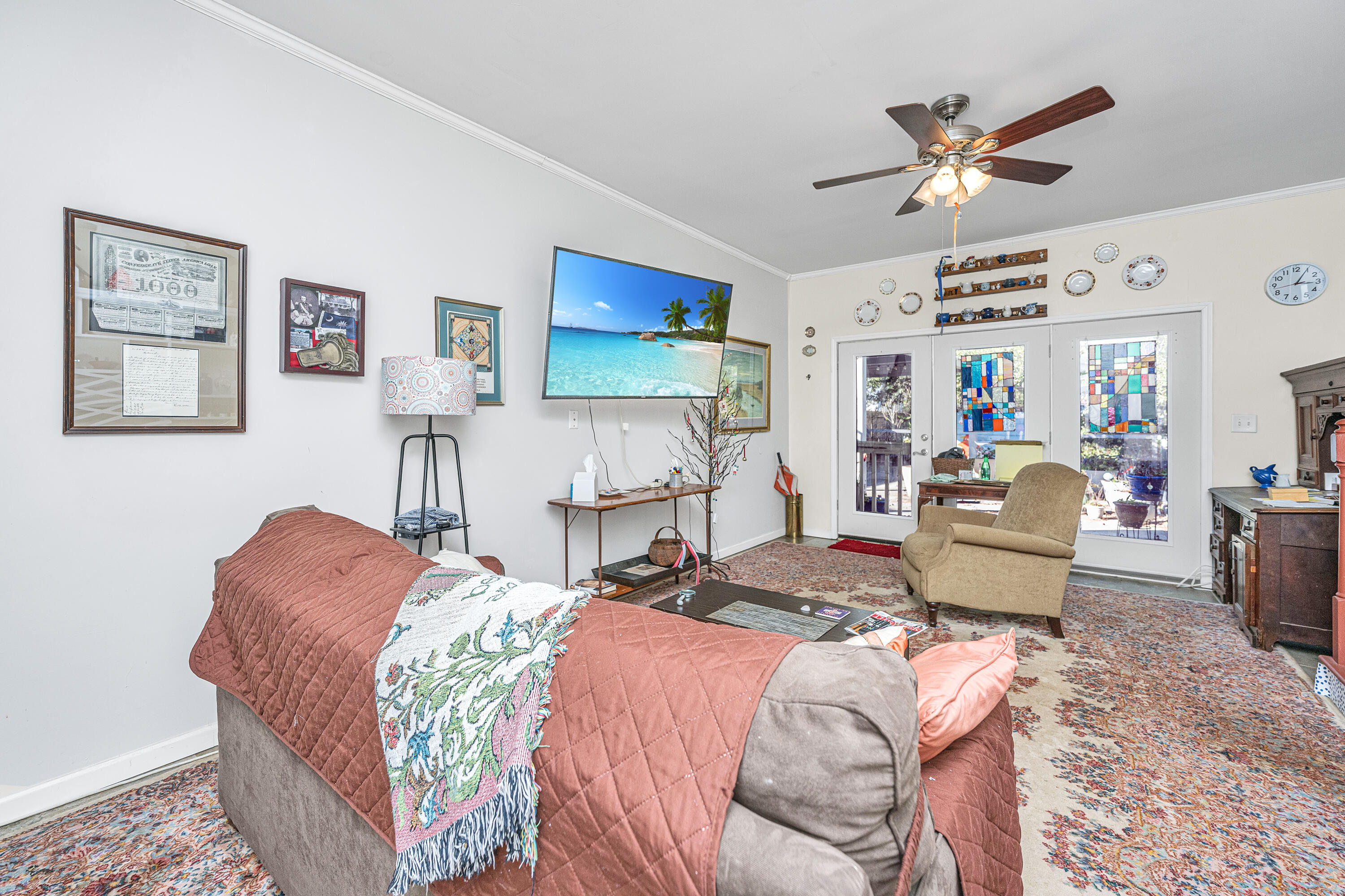 1240 Kensington Drive