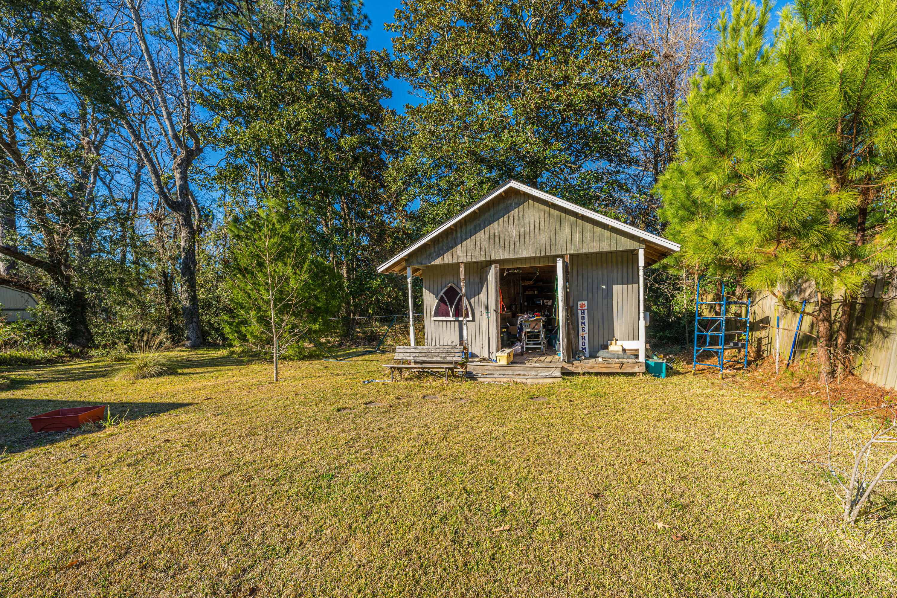 1240 Kensington Drive