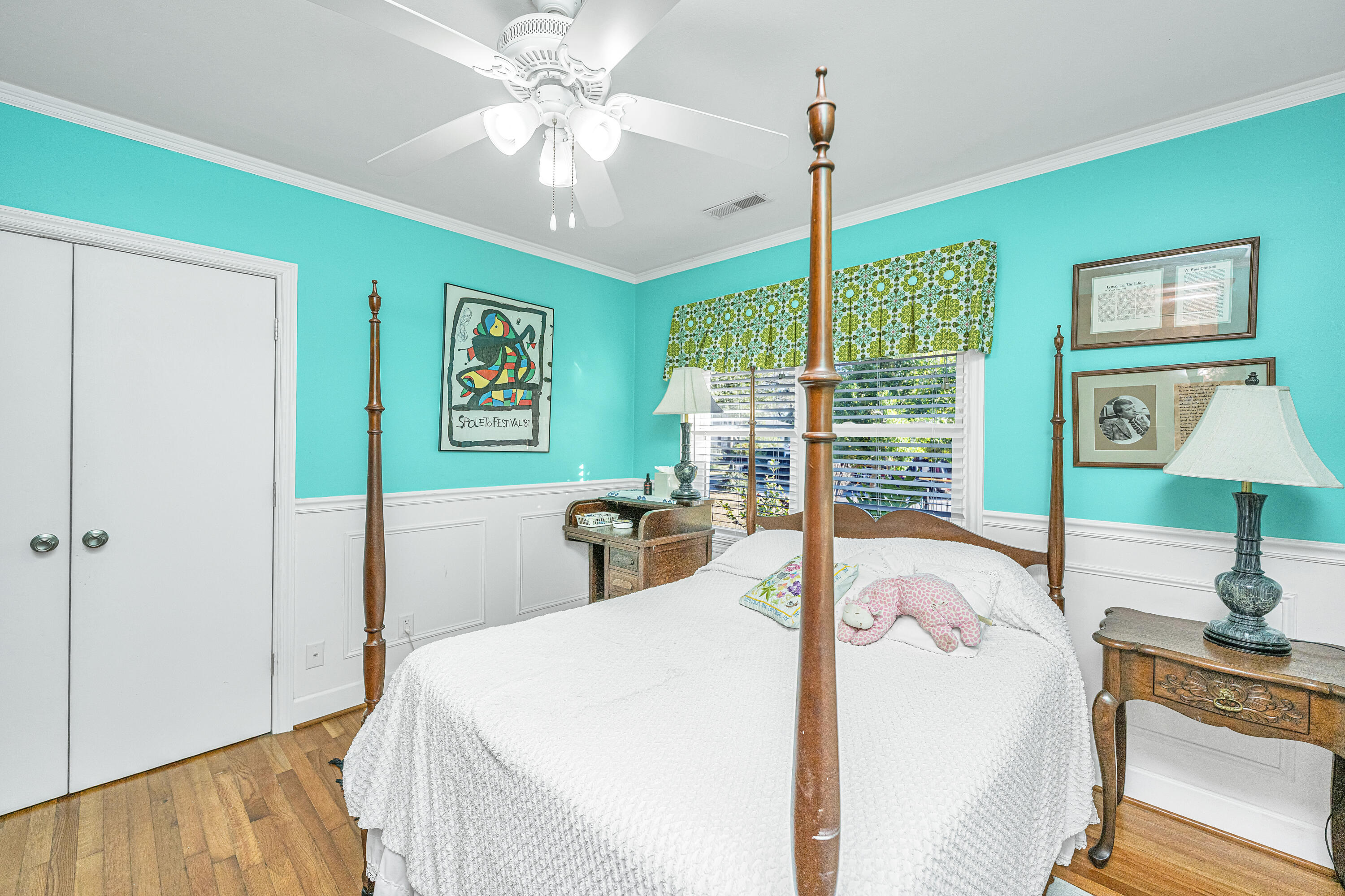 1240 Kensington Drive