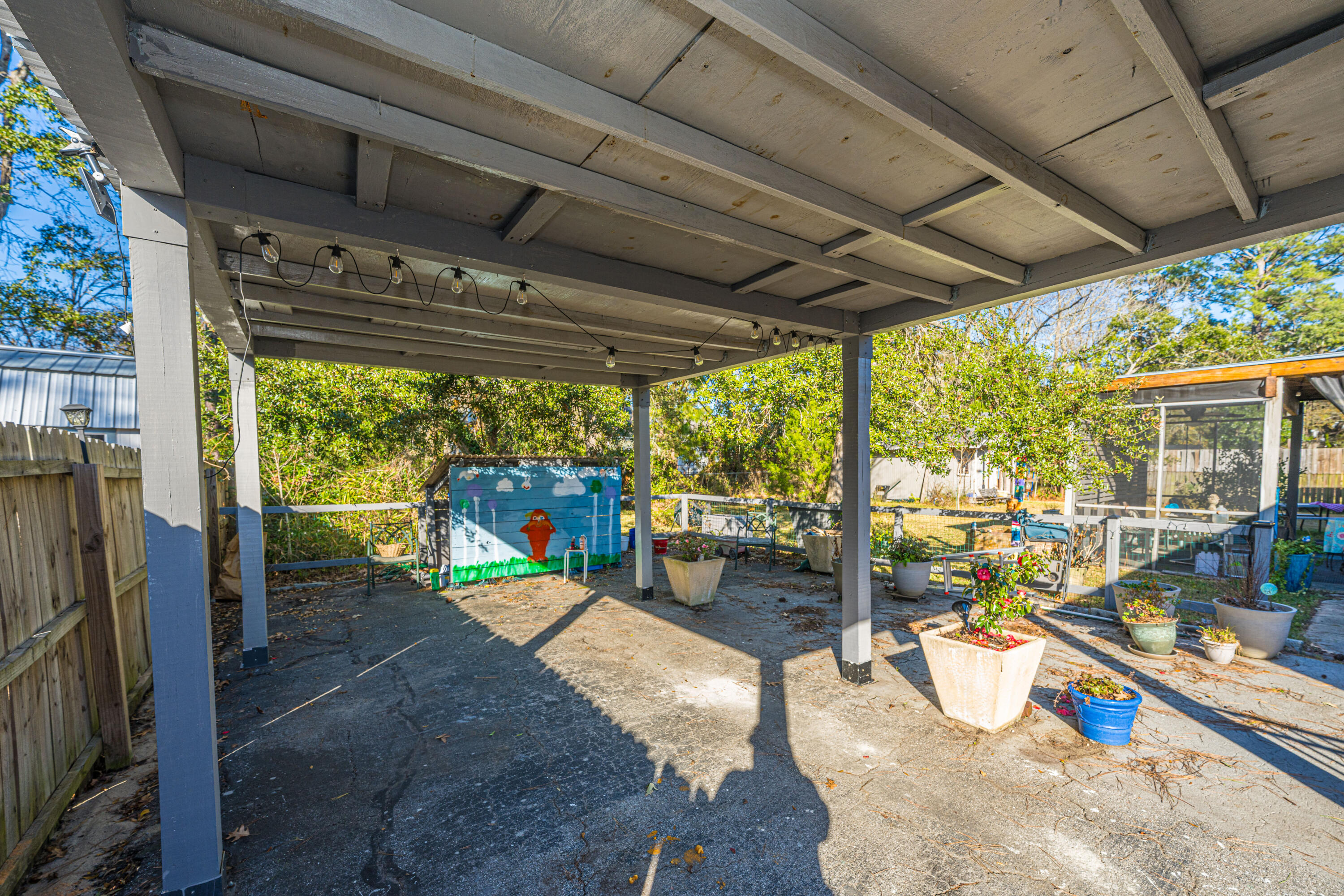 1240 Kensington Drive