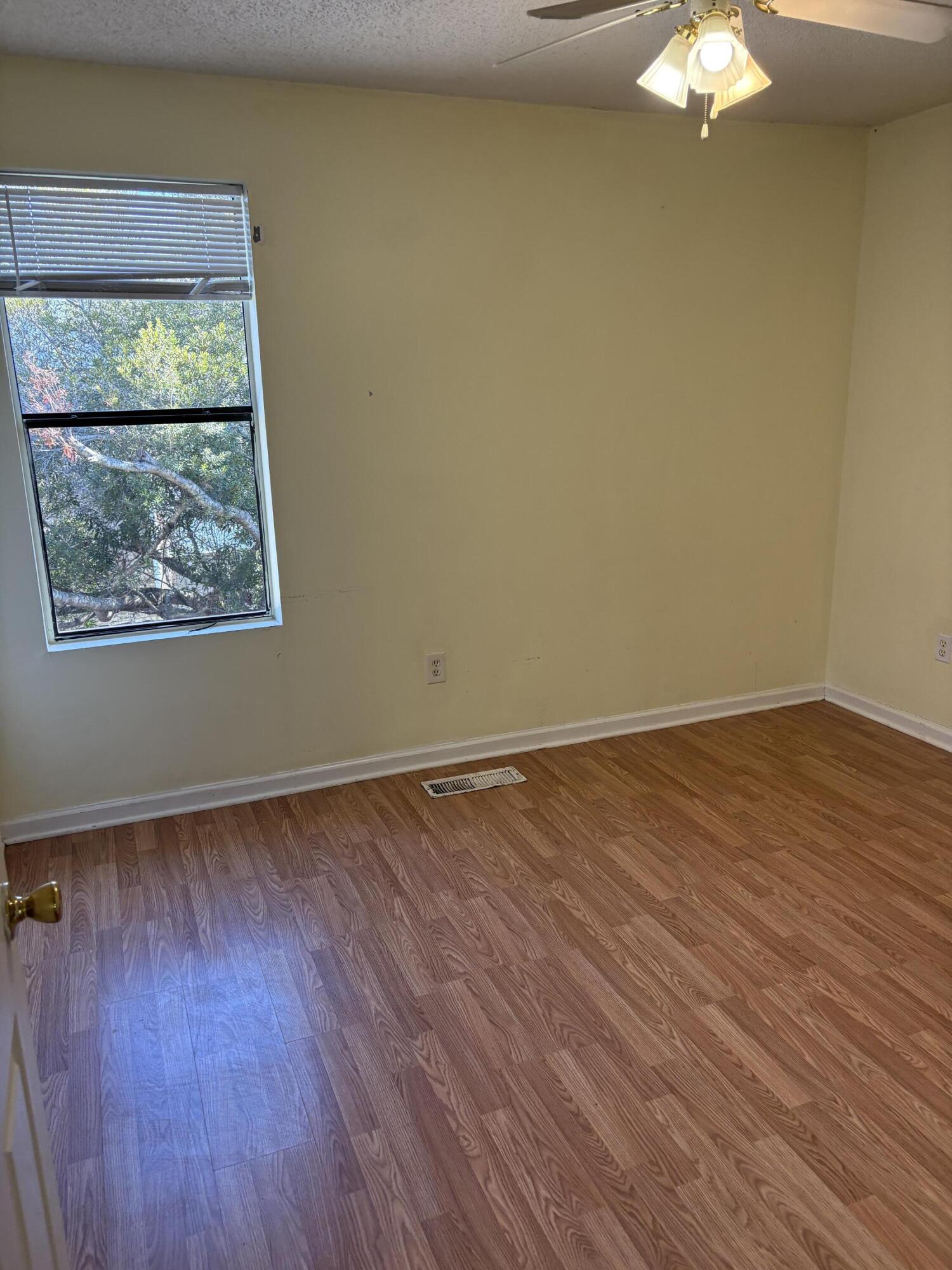 1925 Tropicana Road # F Unit: 7-F