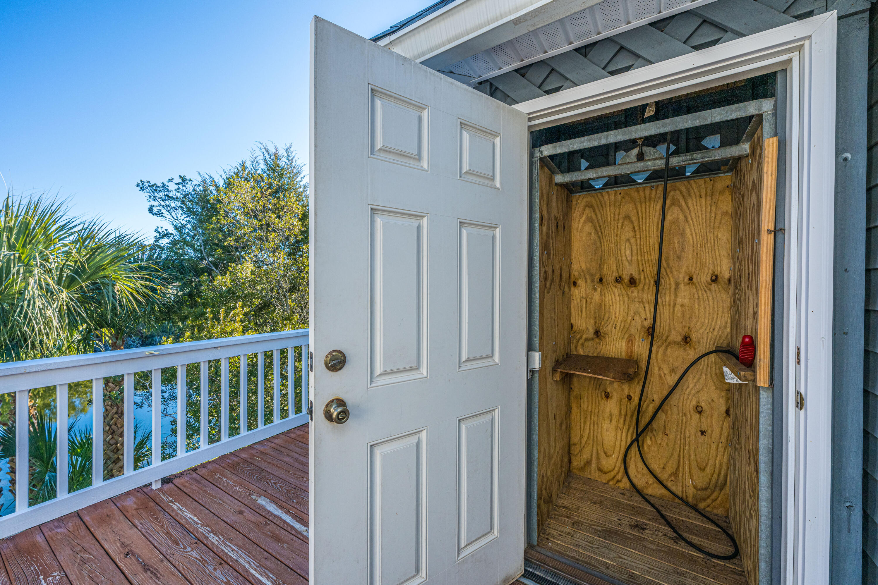 46 Battery Park Road