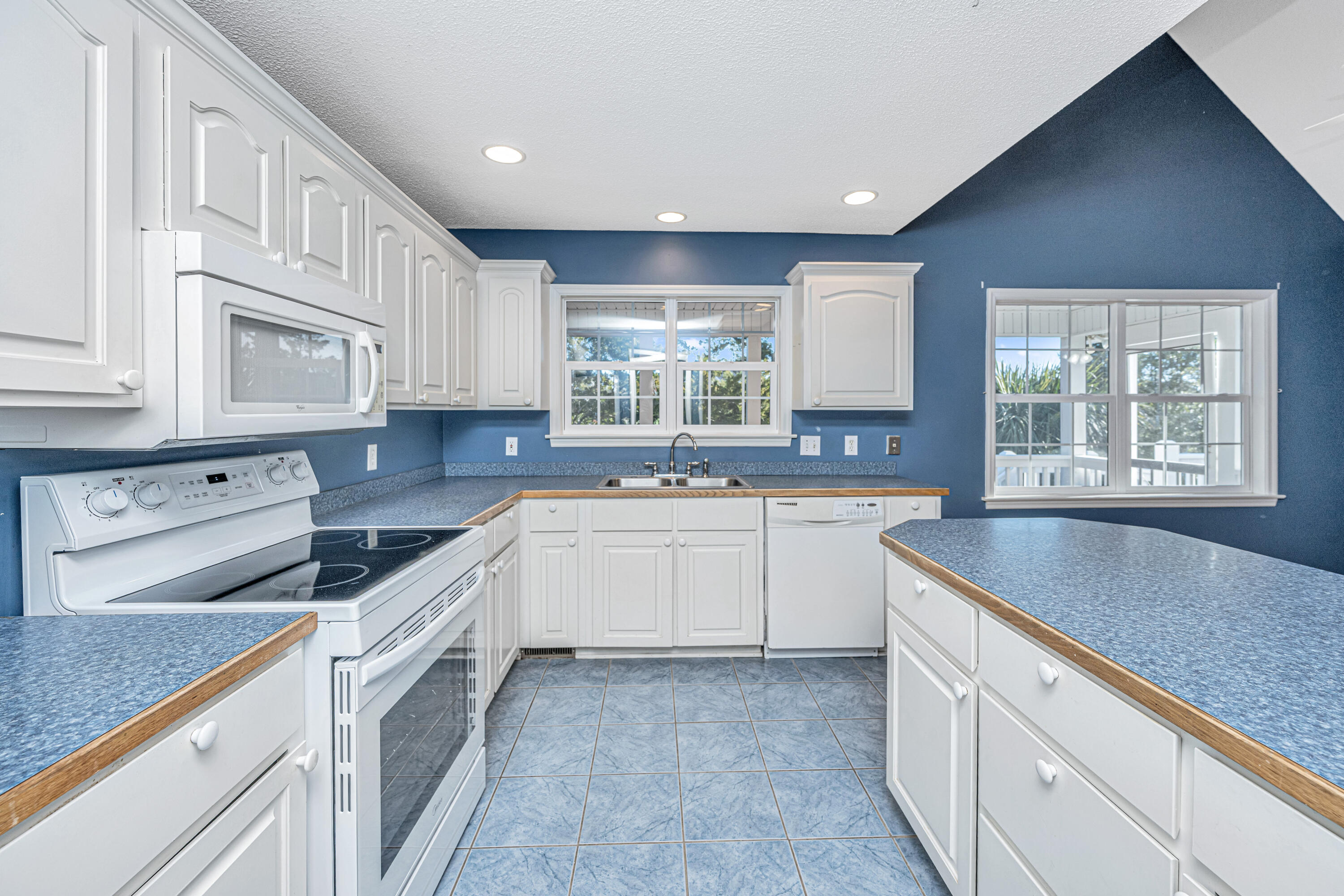 46 Battery Park Road