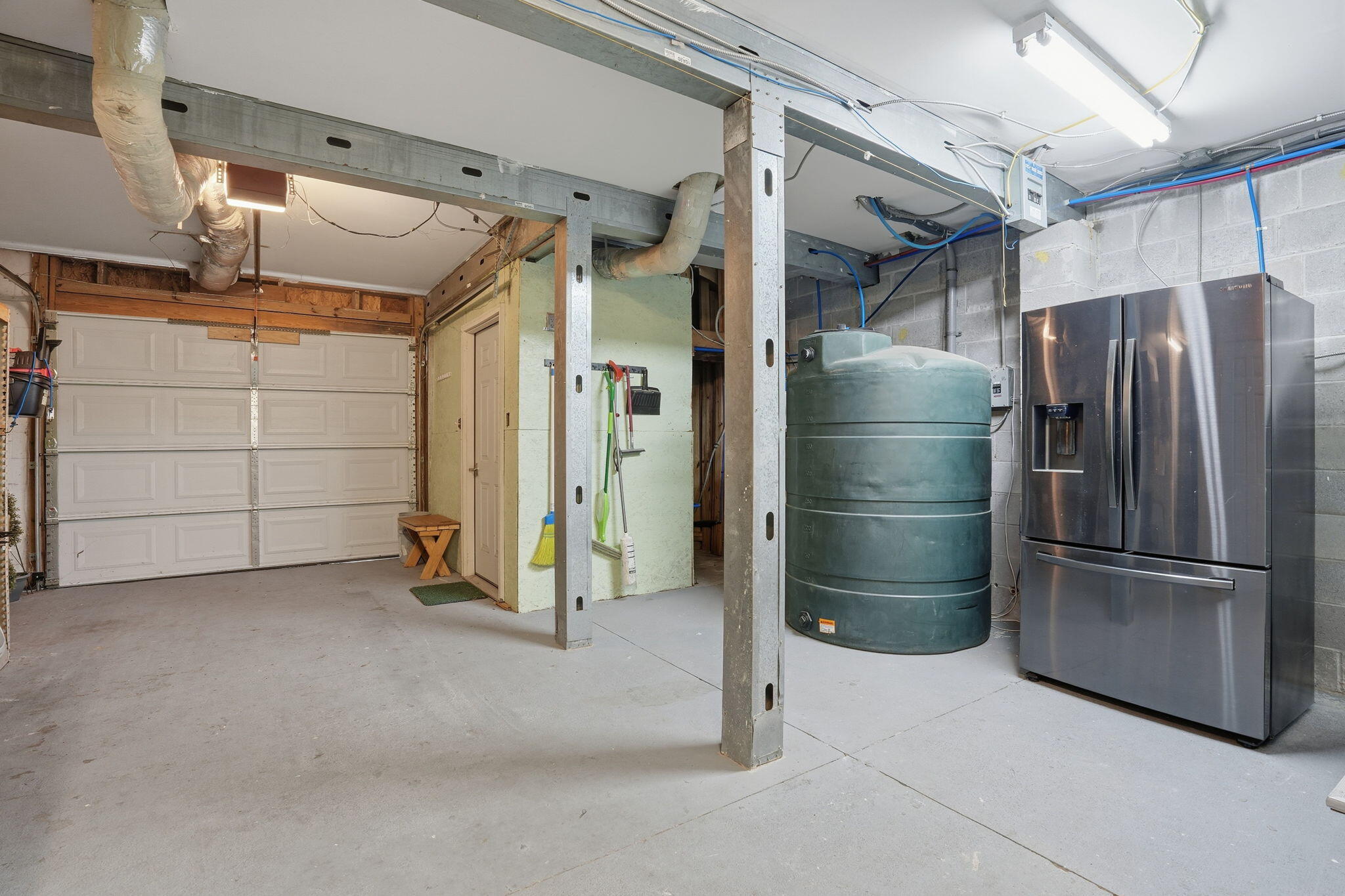 8448 Chisolm Plantation Road