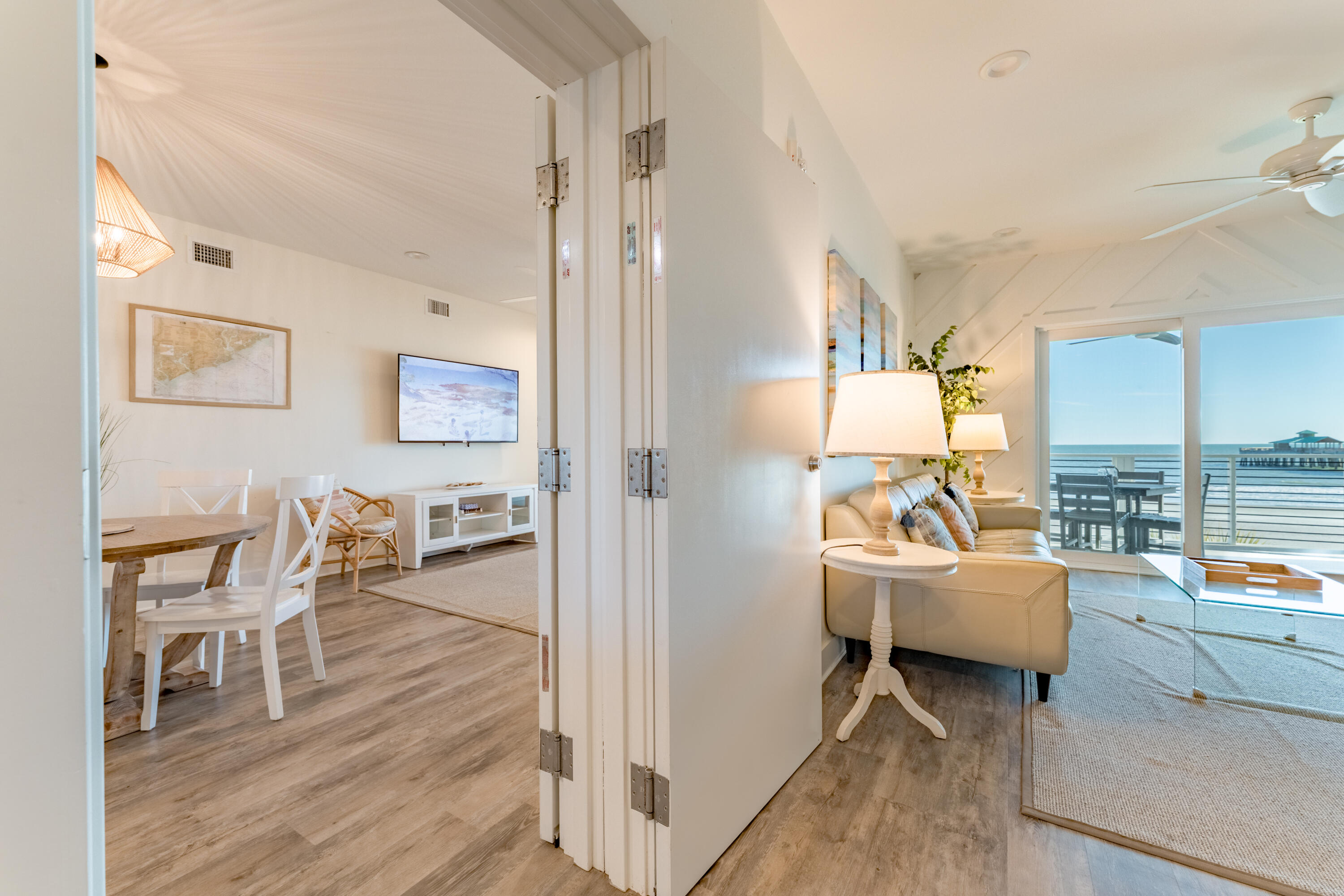 115 E Arctic Avenue # 2b