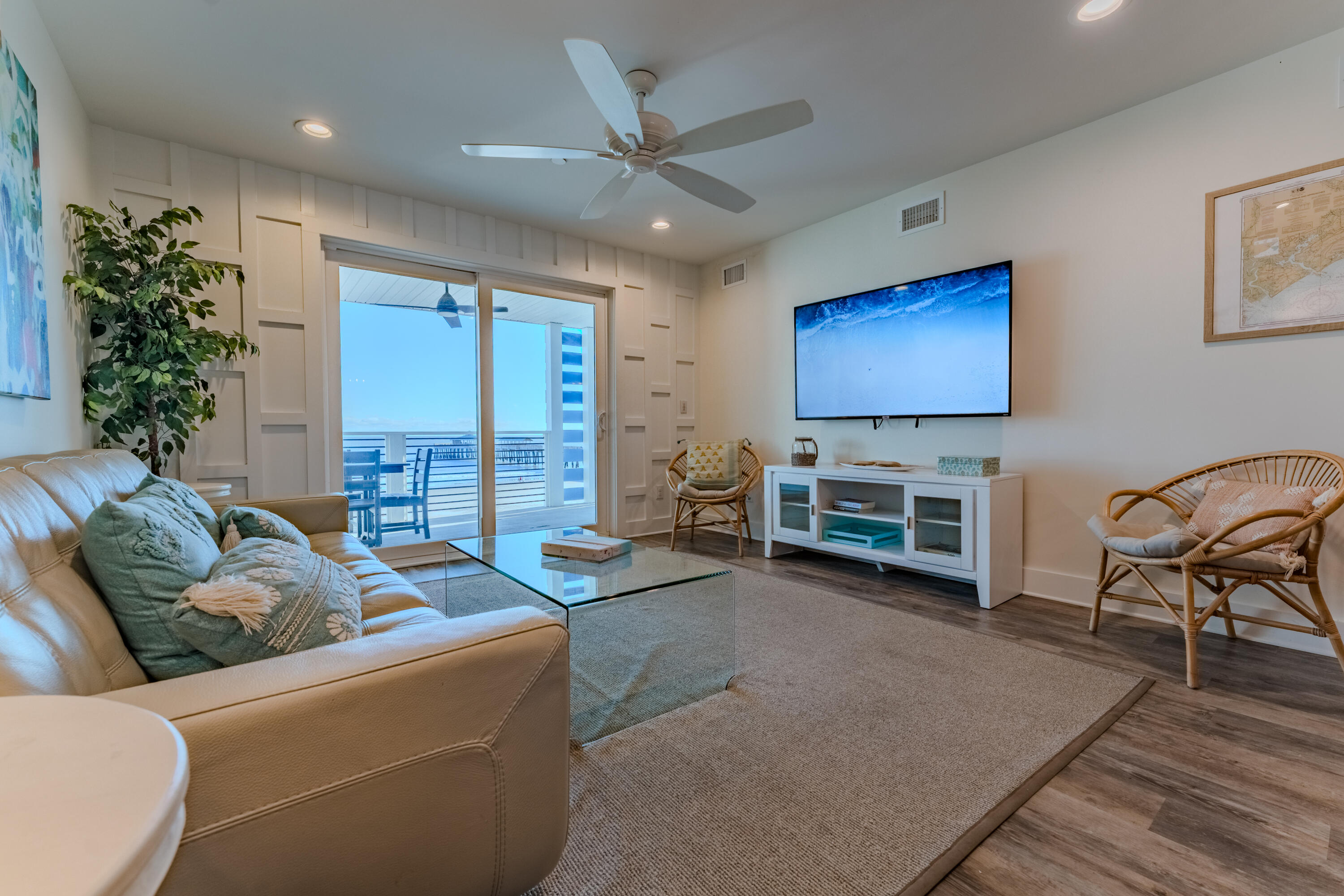 115 E Arctic Avenue # 3a