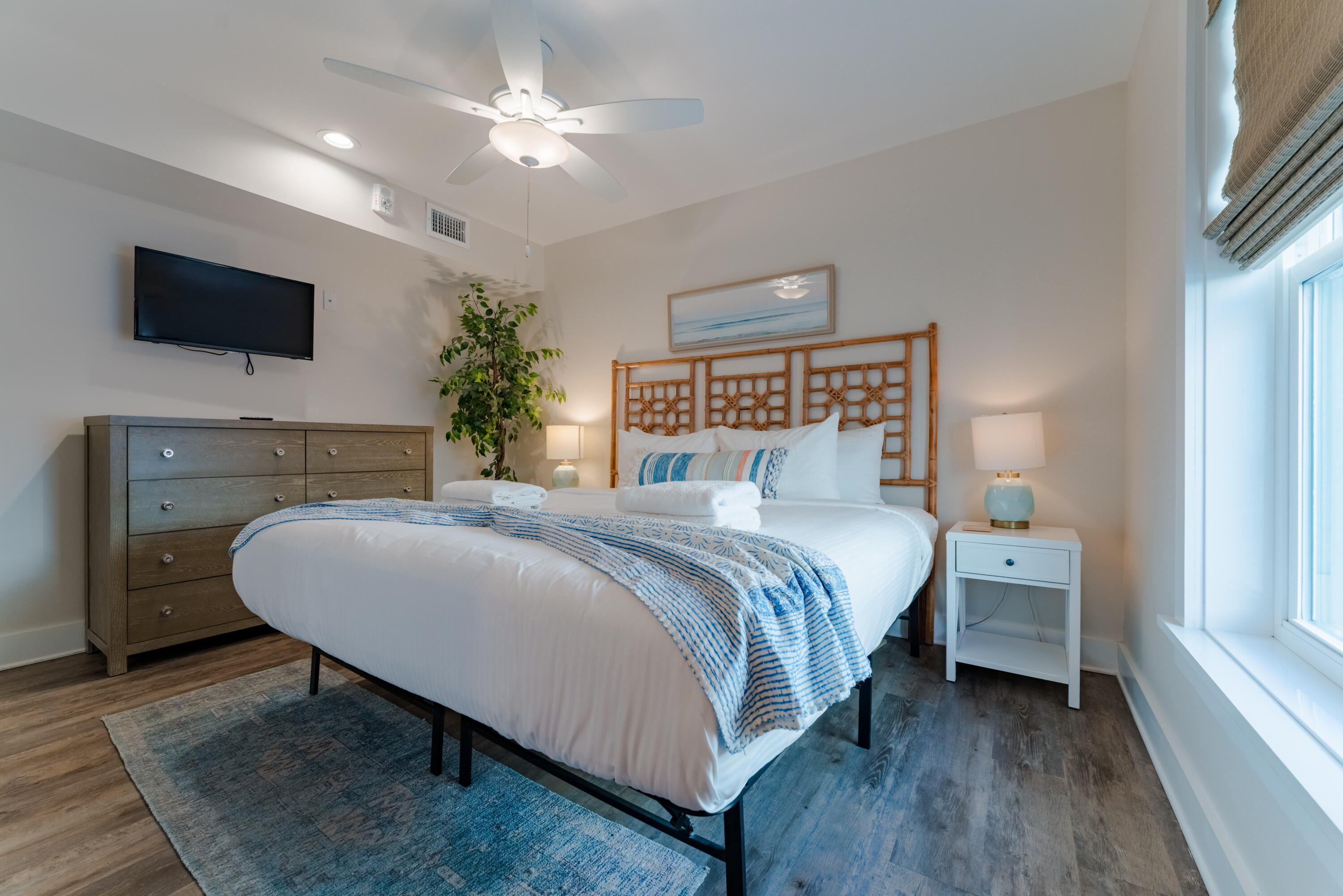 115 E Arctic Avenue # 3b