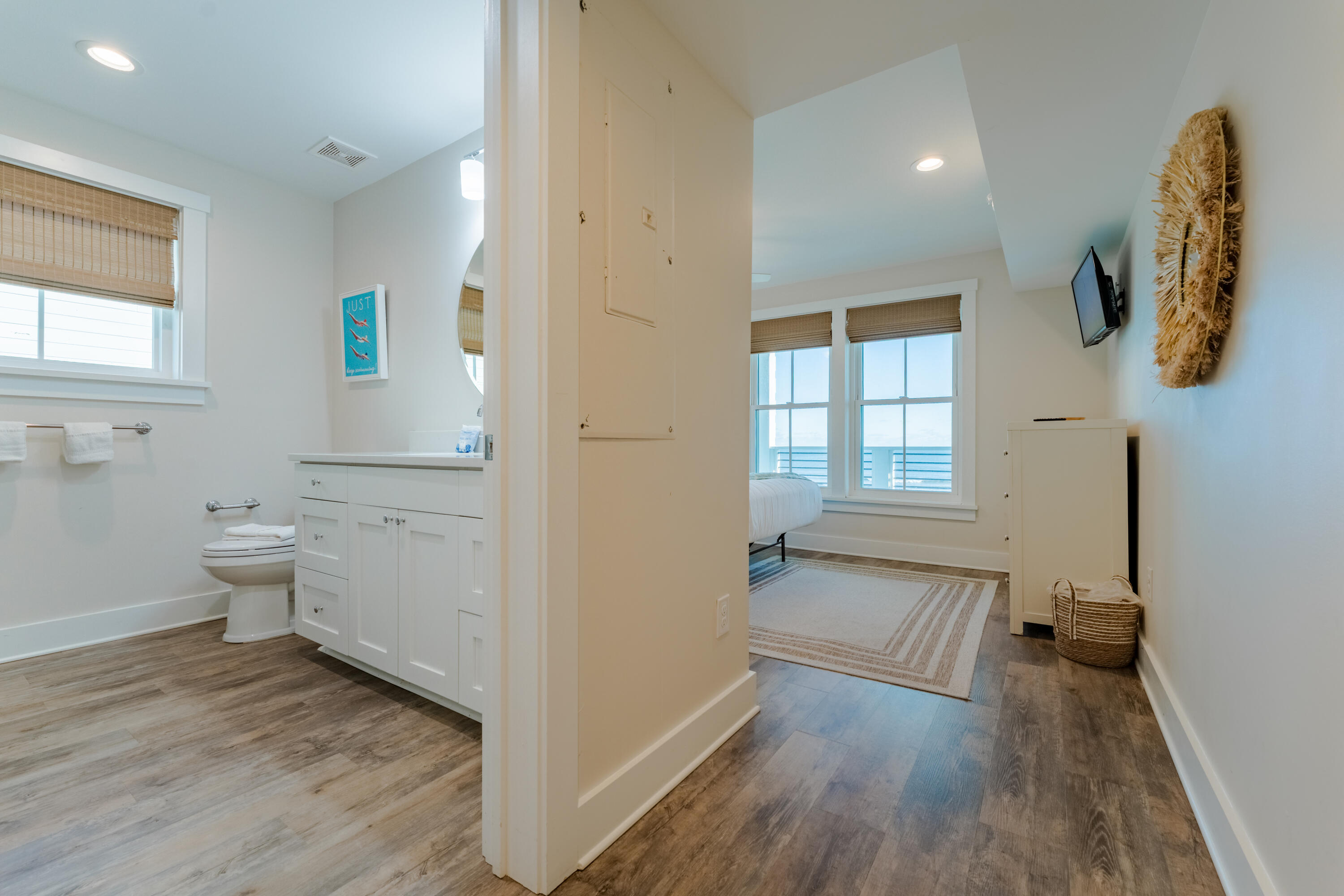 115 E Arctic Avenue # 3b