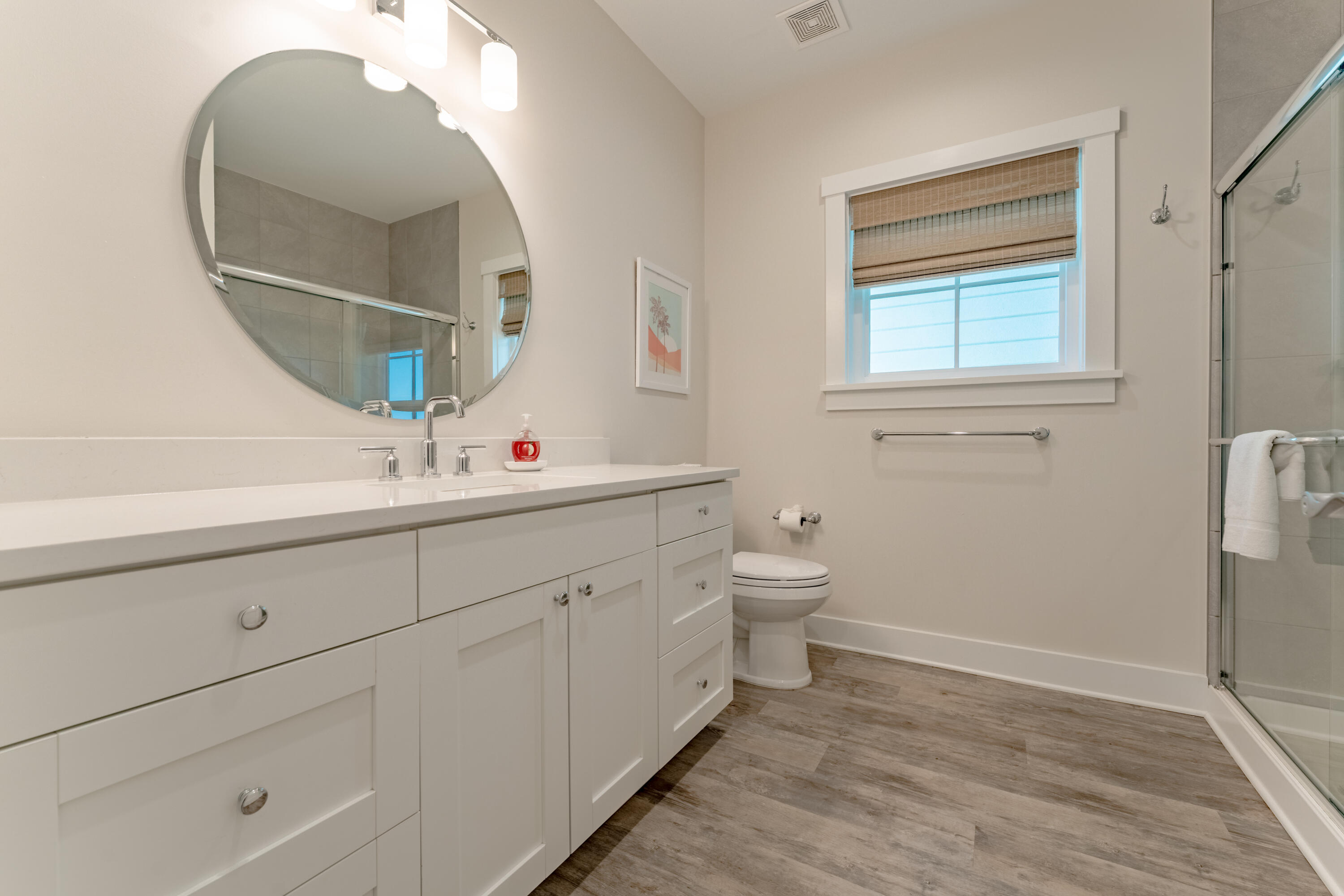 115 E Arctic Avenue # 2a