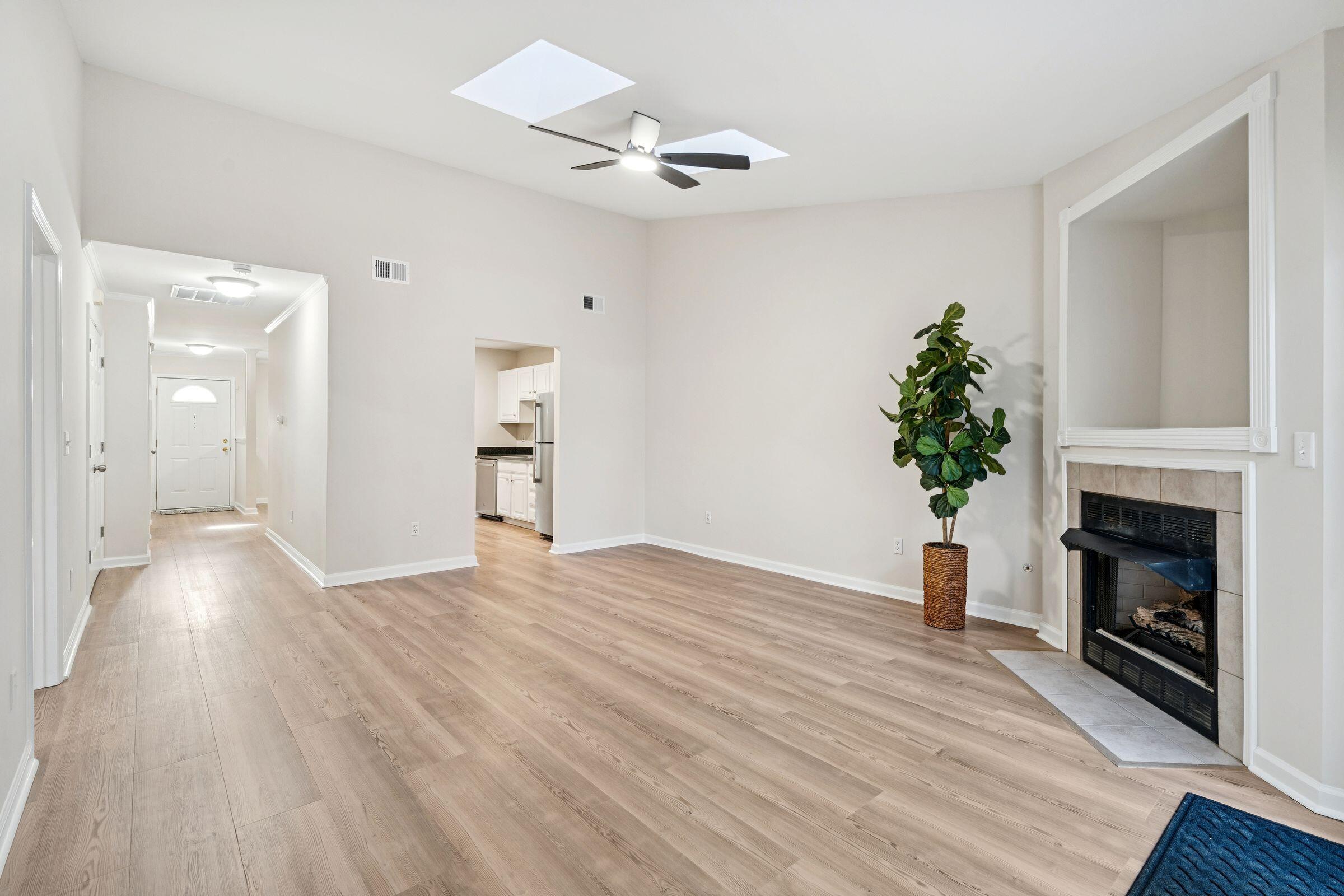 1442 Amanda Park Lane