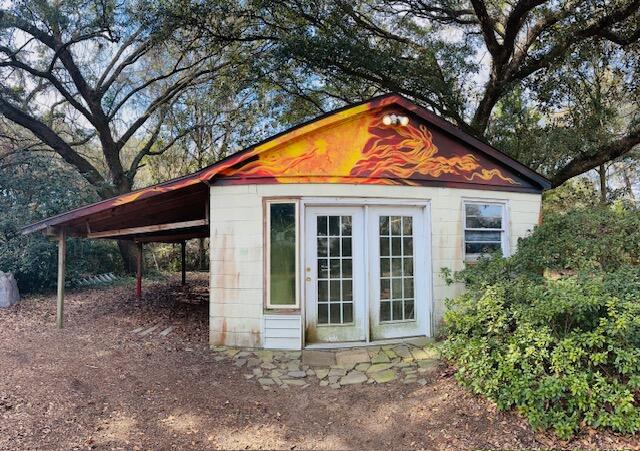 837 Mellichamp Drive