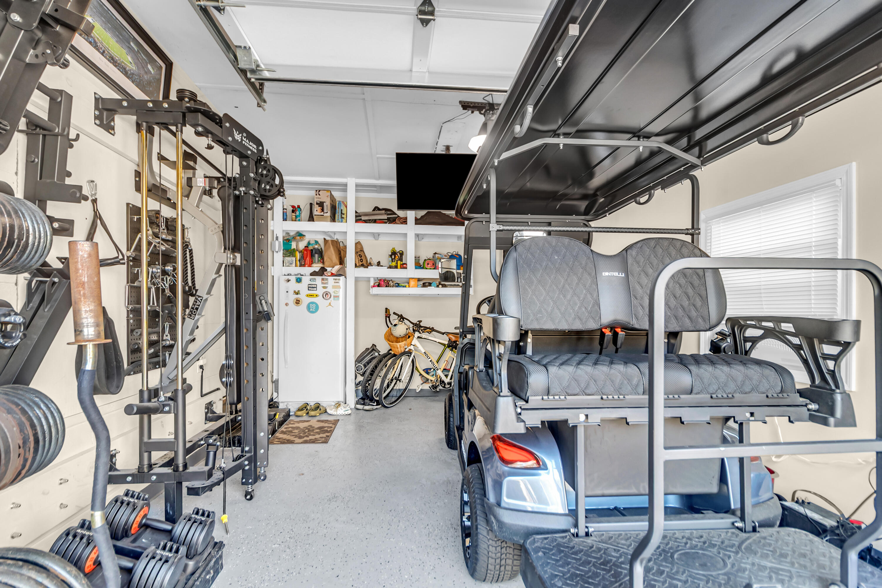 655 Wantoot Boulevard