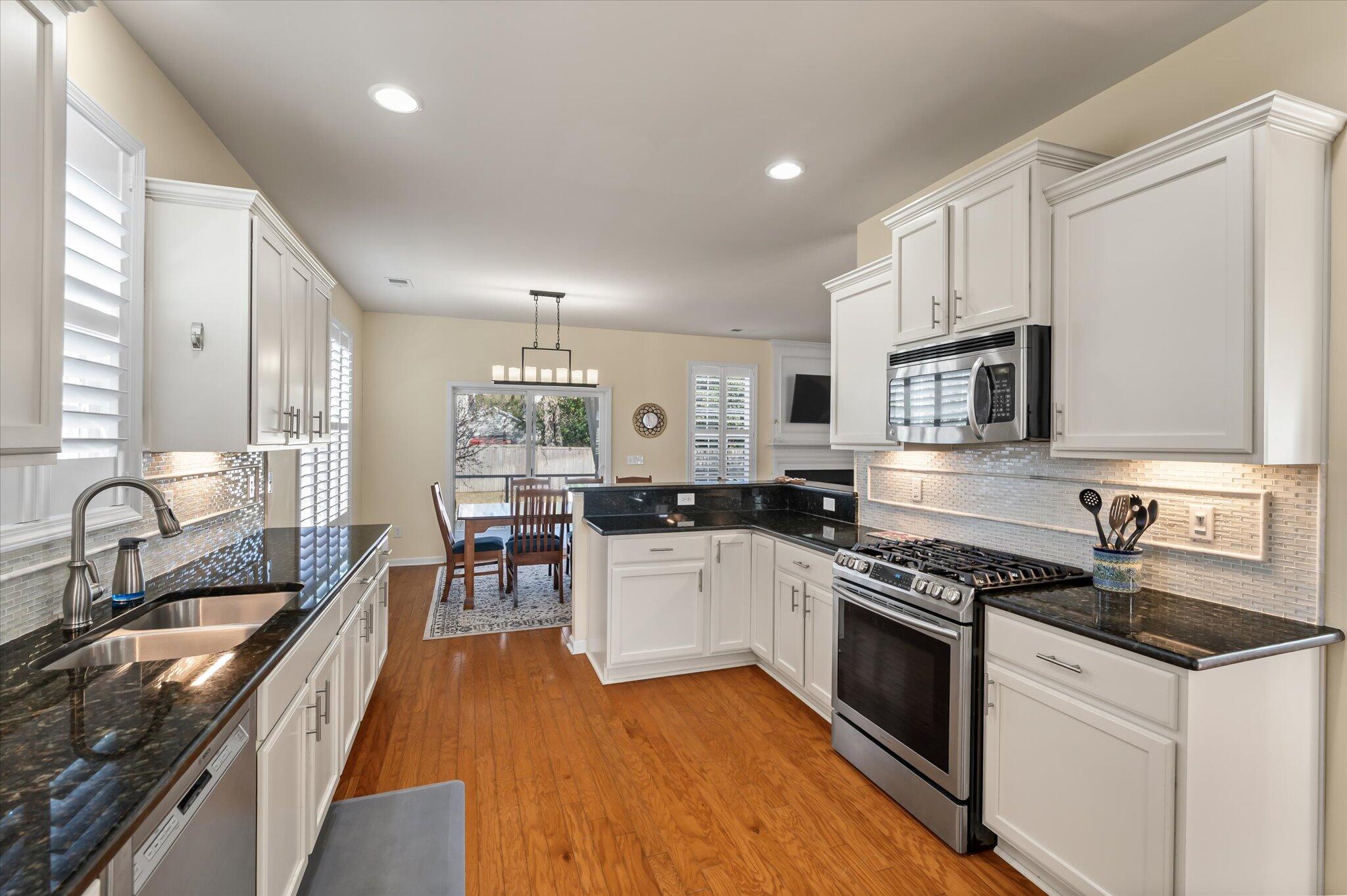 2258 Show Basket Way