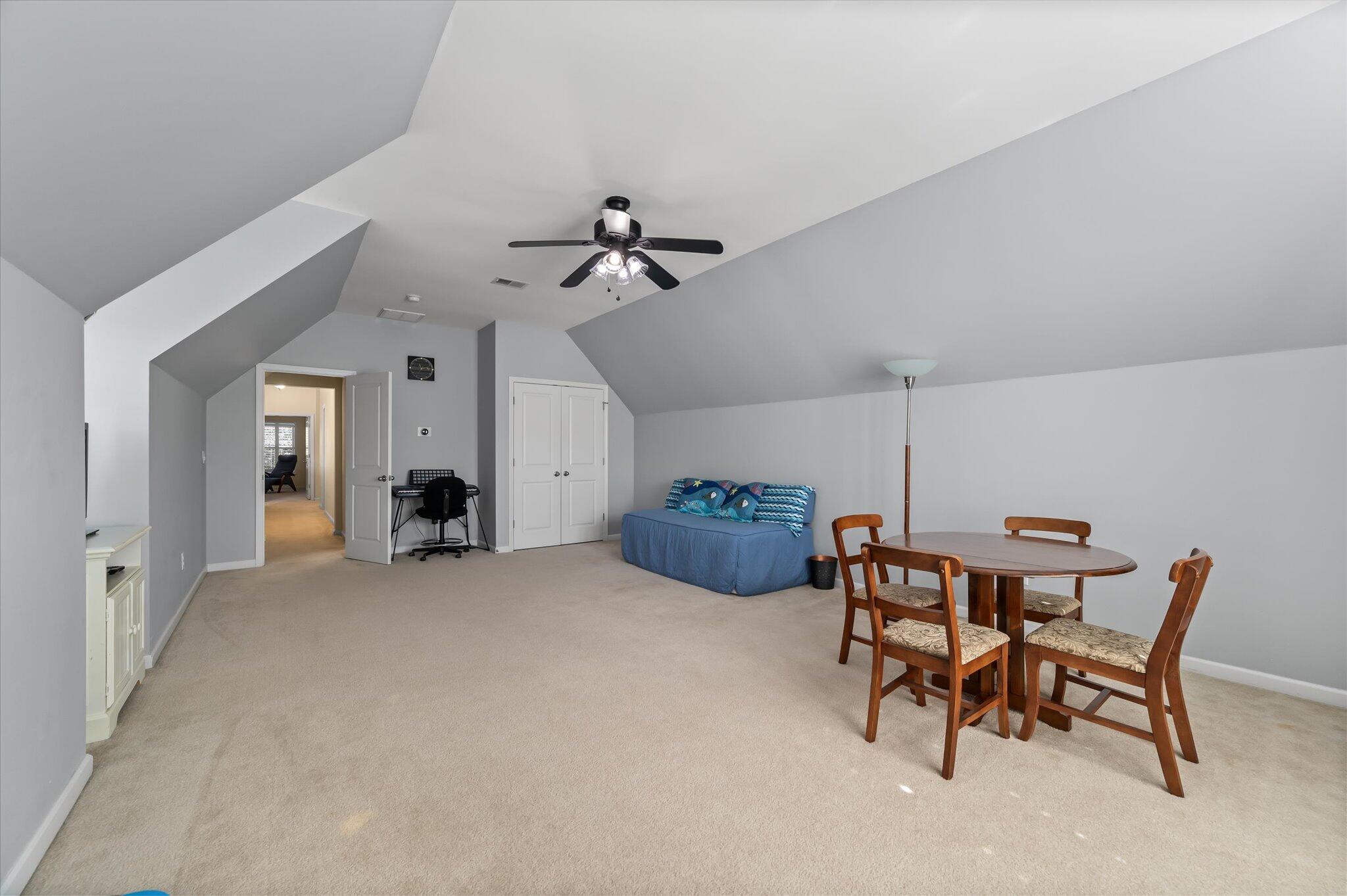 2258 Show Basket Way