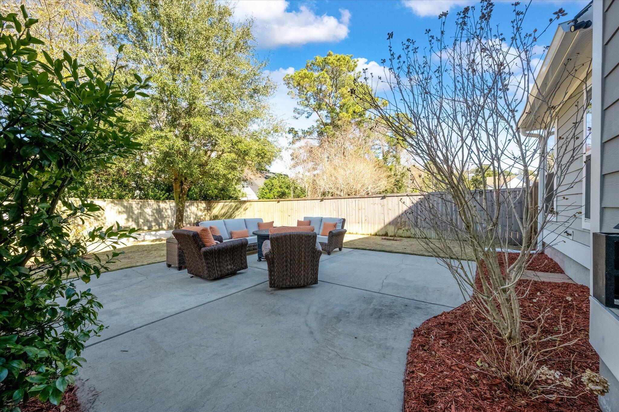 2258 Show Basket Way