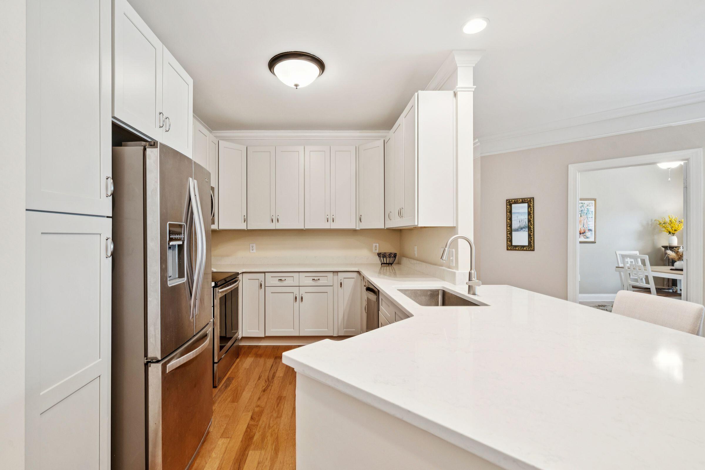 1025 Riverland Woods Place # 513