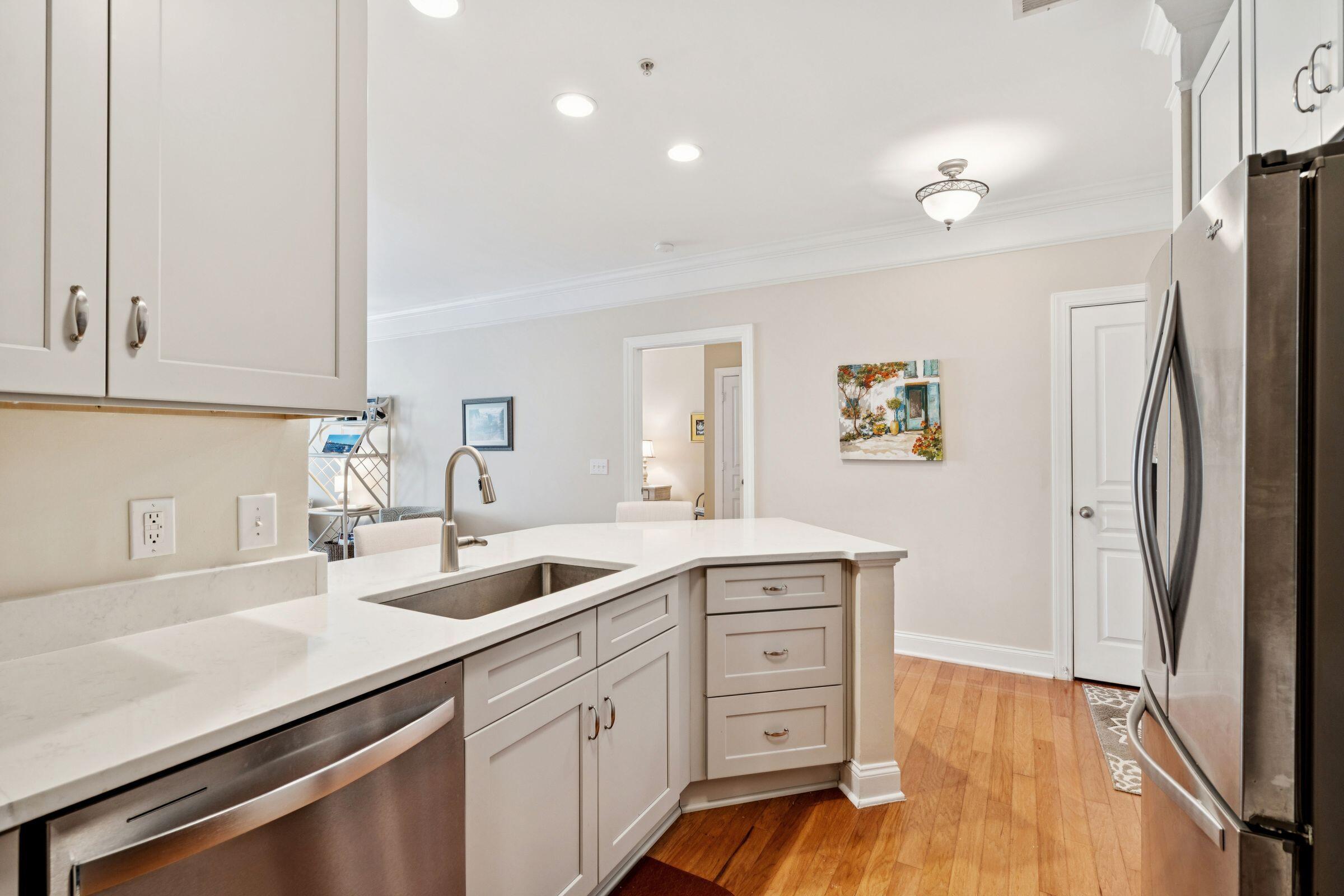 1025 Riverland Woods Place # 513