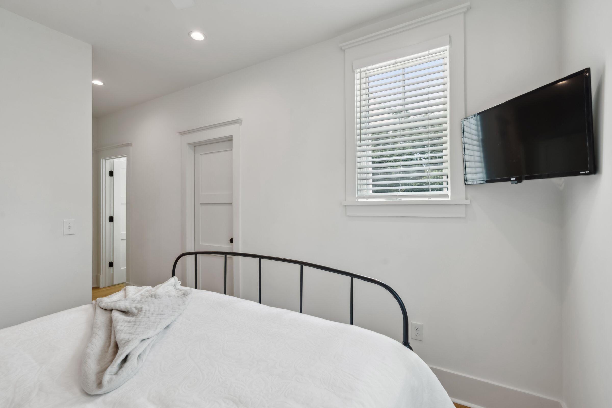 208 Mccormick Street