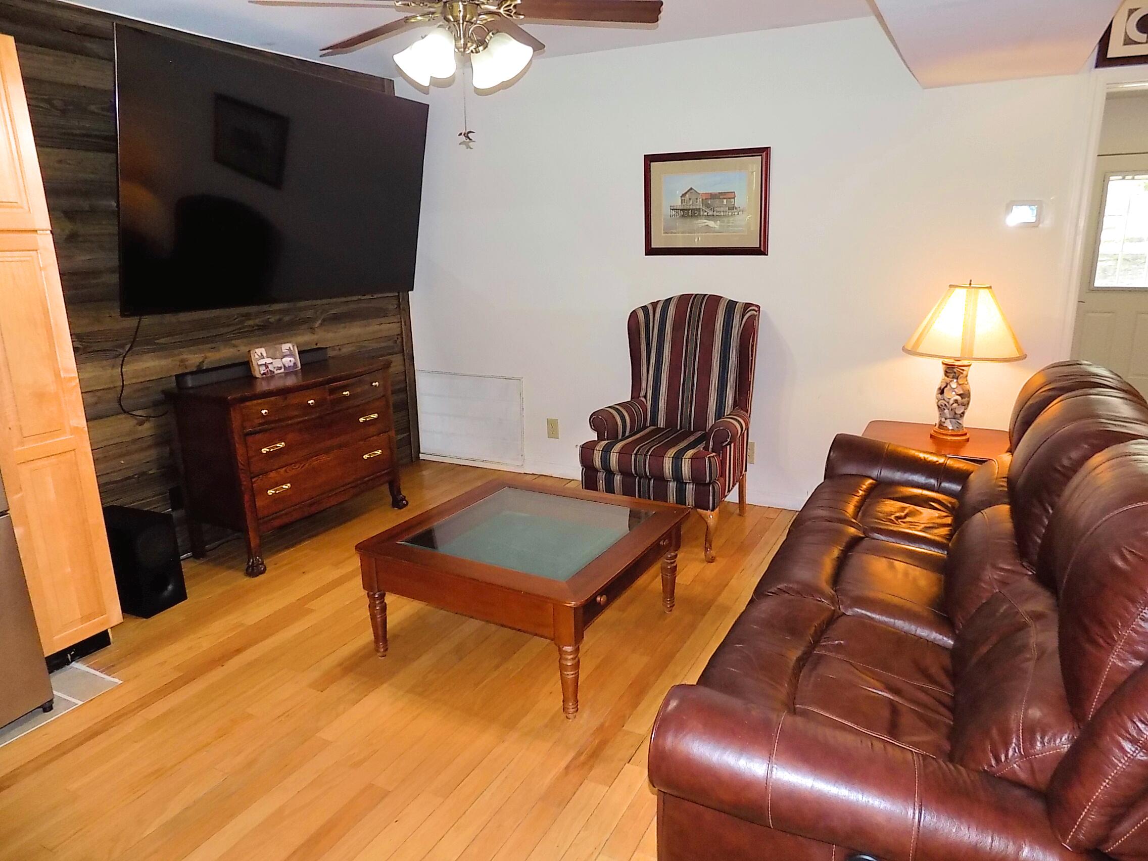 6370 Shilelagh Oaks Parkway