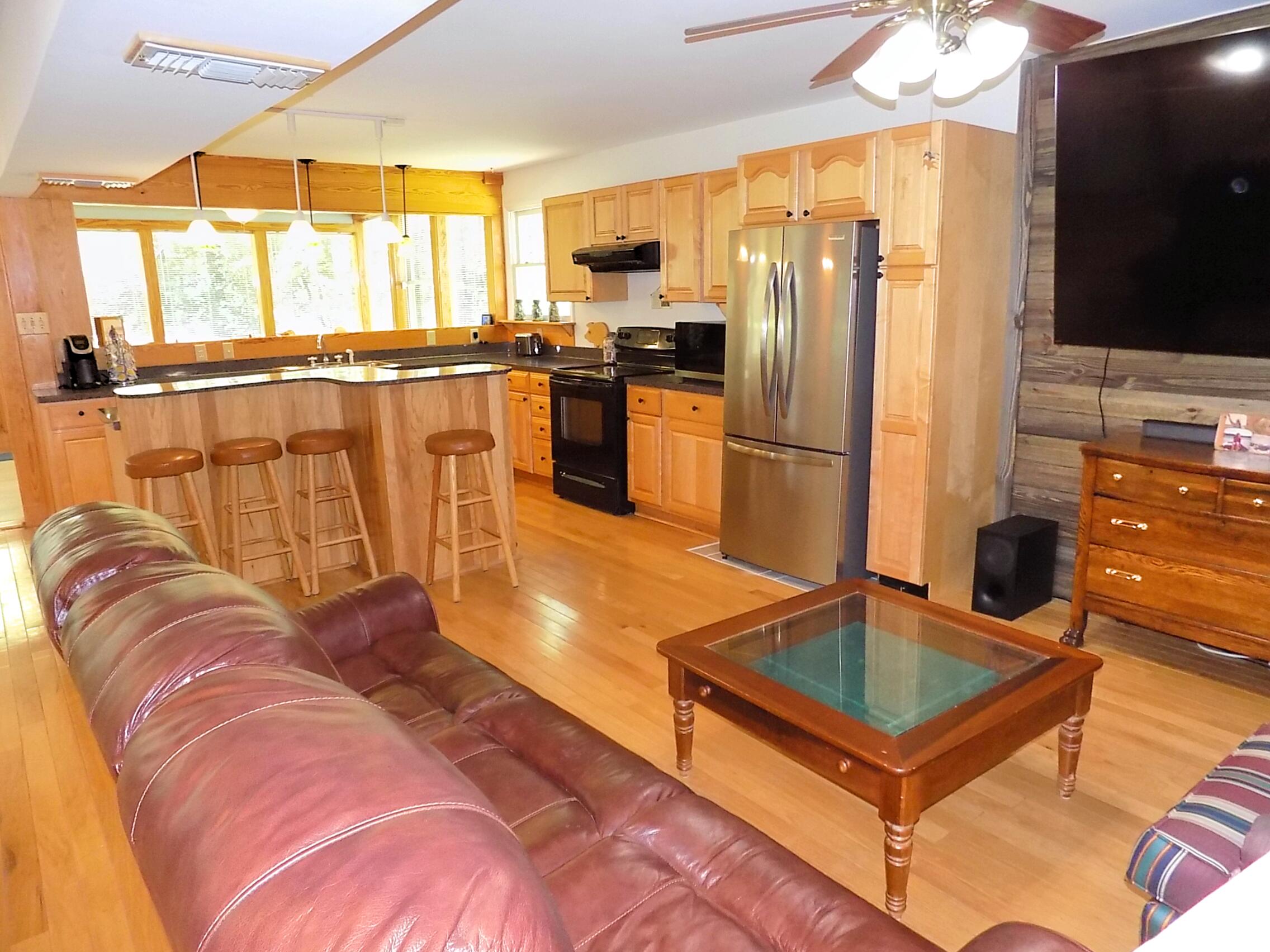 6370 Shilelagh Oaks Parkway