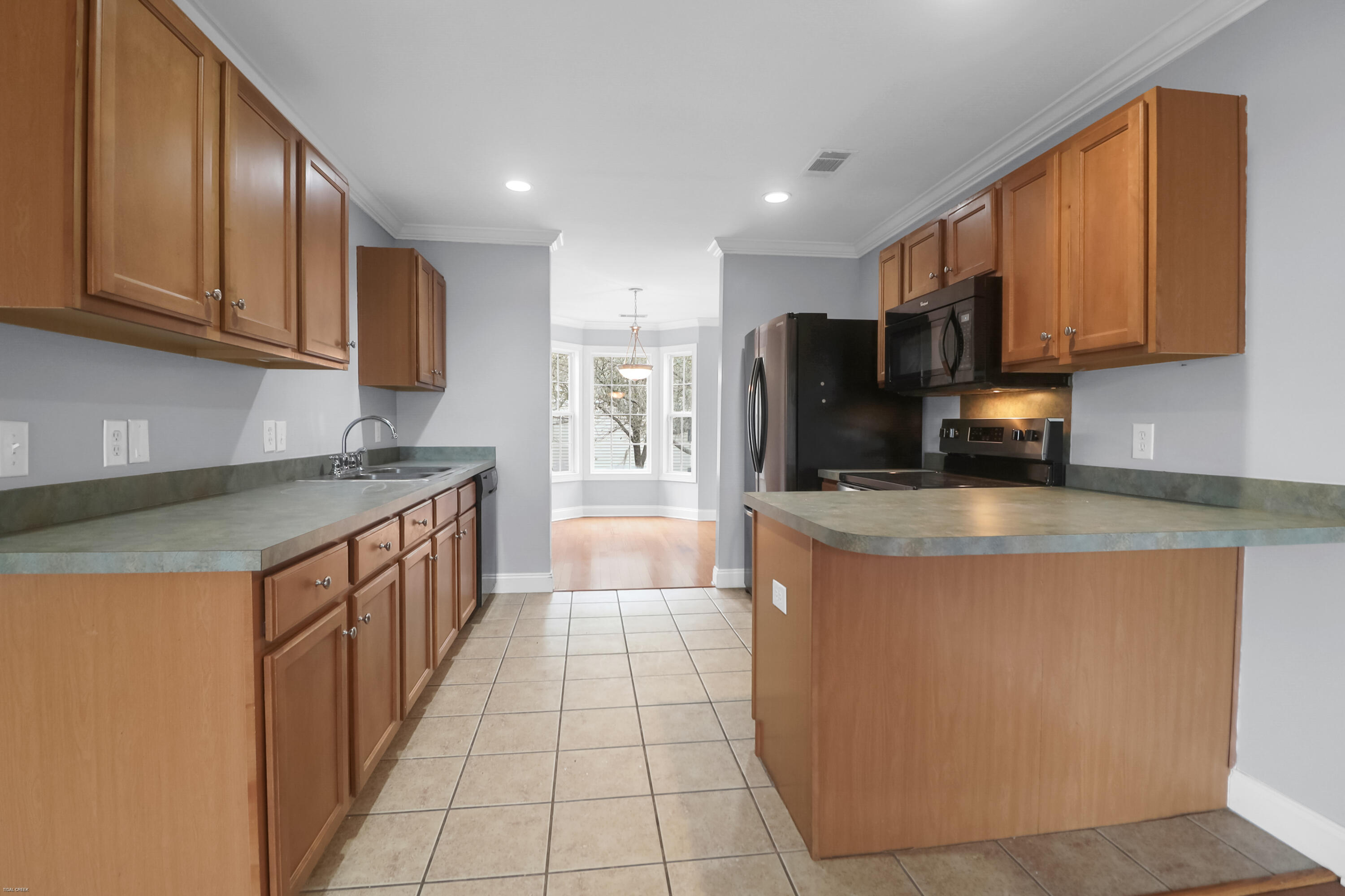 4008 Radcliffe Place Drive # 5 Unit: M-5