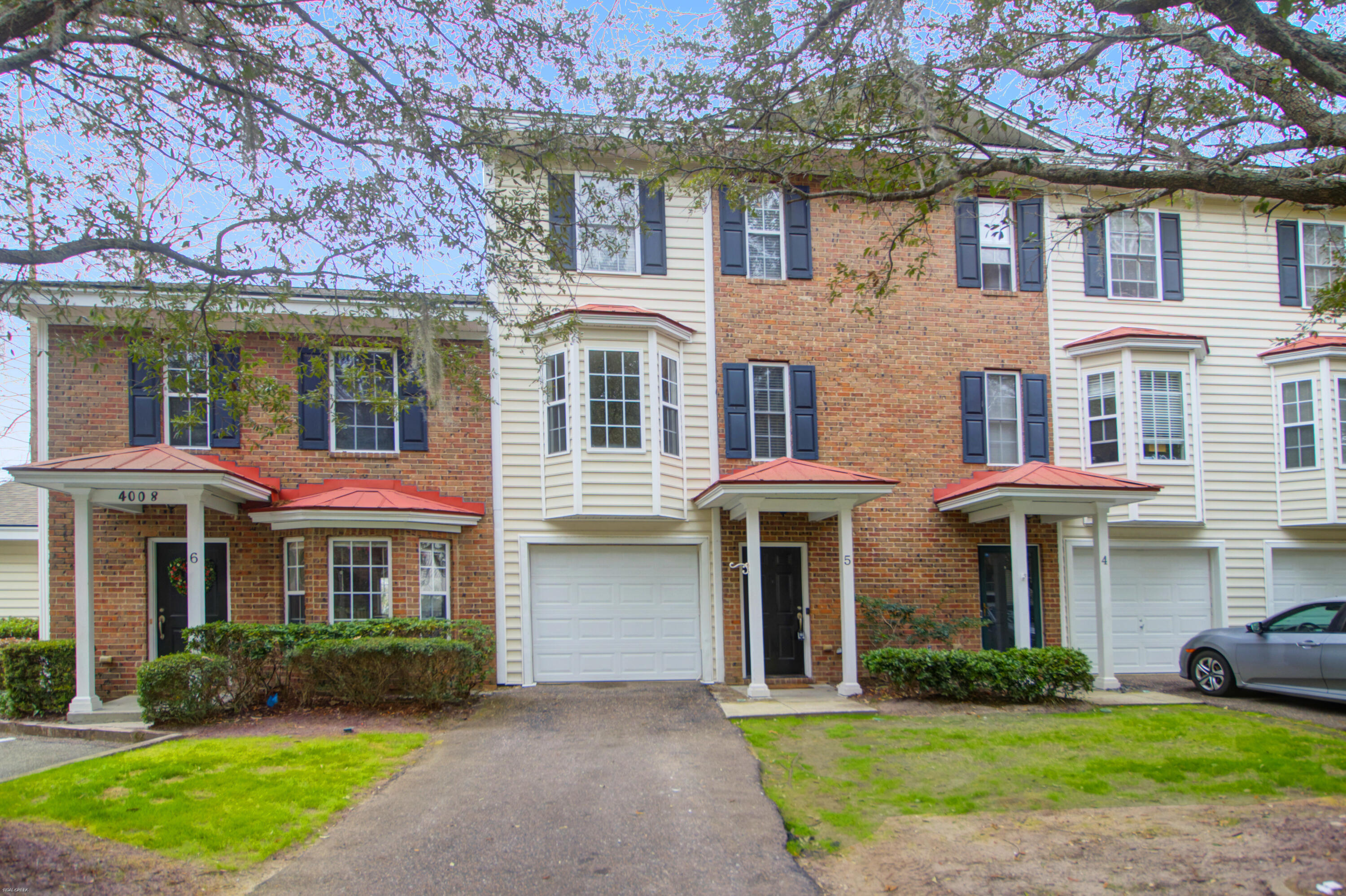 4008 Radcliffe Place Drive # 5 Unit: M-5