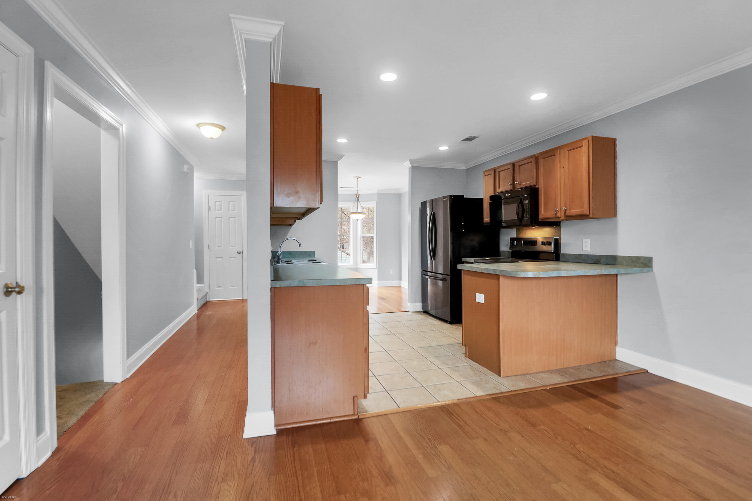 4008 Radcliffe Place Drive # 5 Unit: M-5