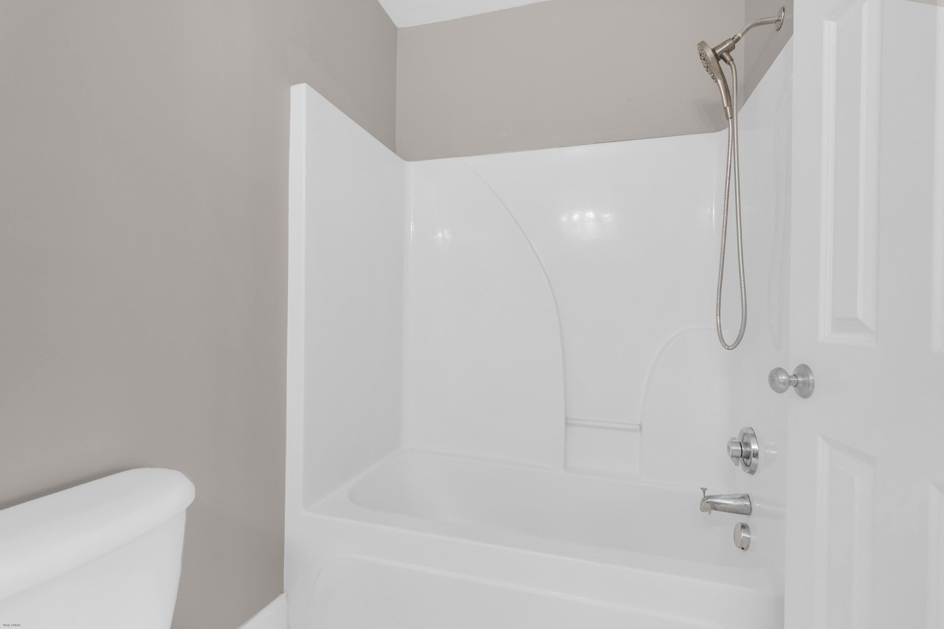 4008 Radcliffe Place Drive # 5 Unit: M-5