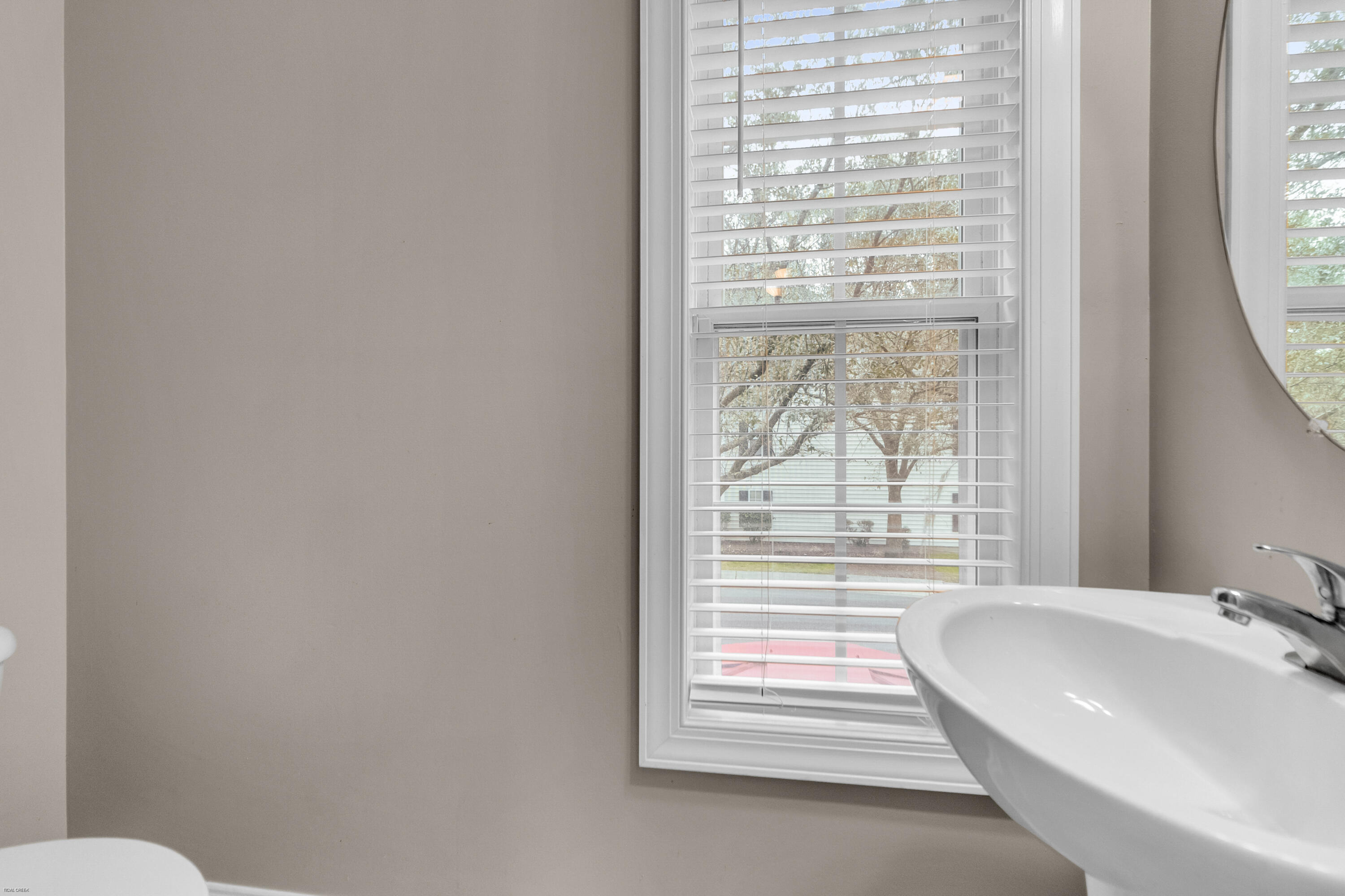 4008 Radcliffe Place Drive # 5 Unit: M-5