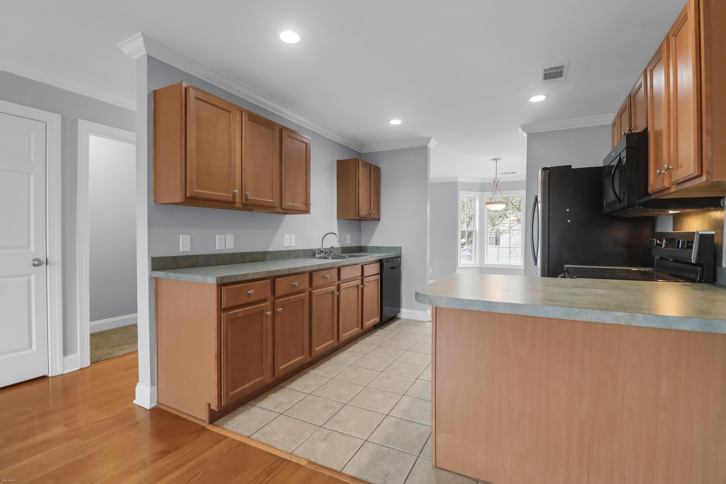 4008 Radcliffe Place Drive # 5 Unit: M-5