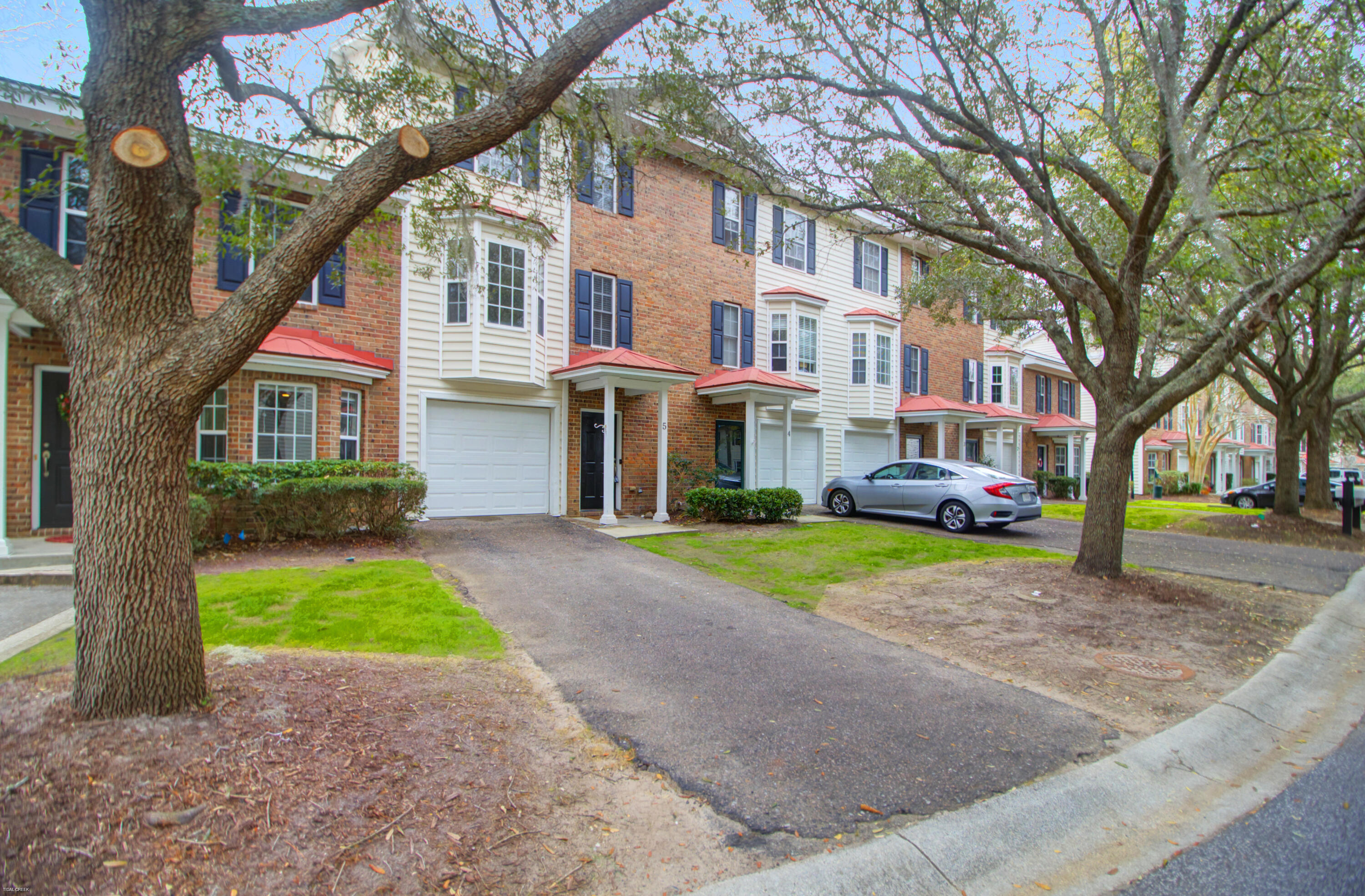 4008 Radcliffe Place Drive # 5 Unit: M-5