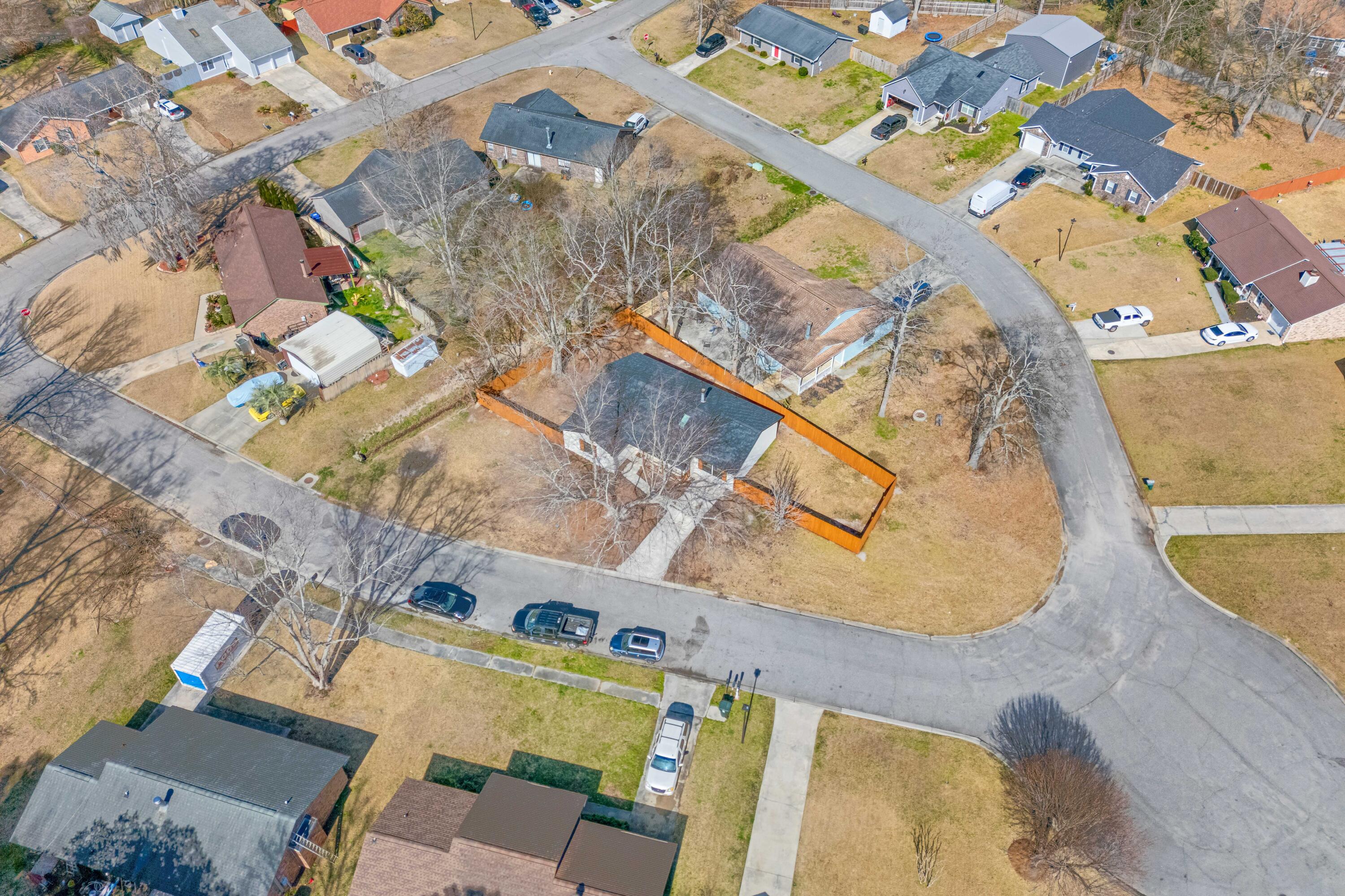 418 Carolina Circle