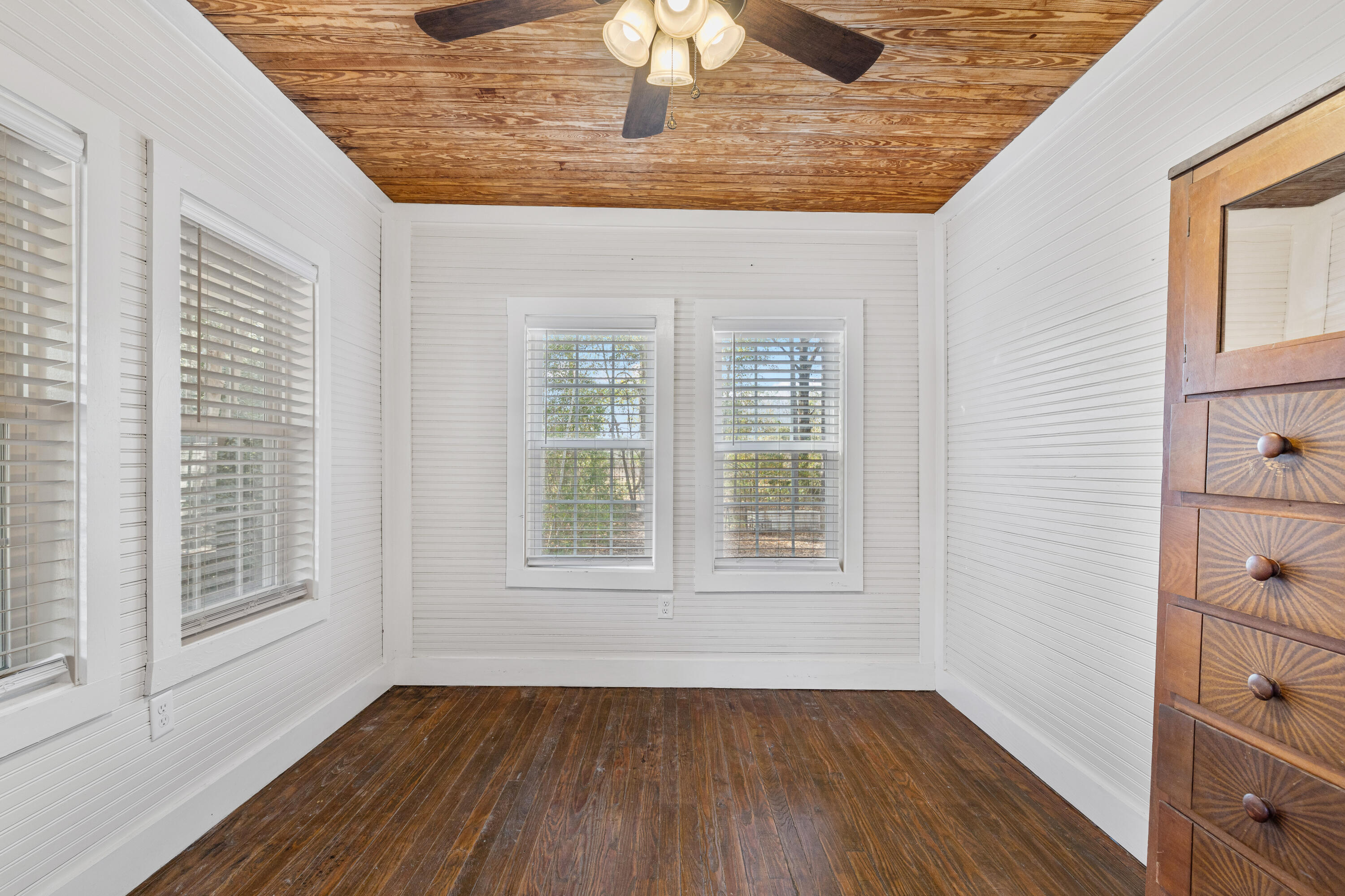 371 Rhode Drive