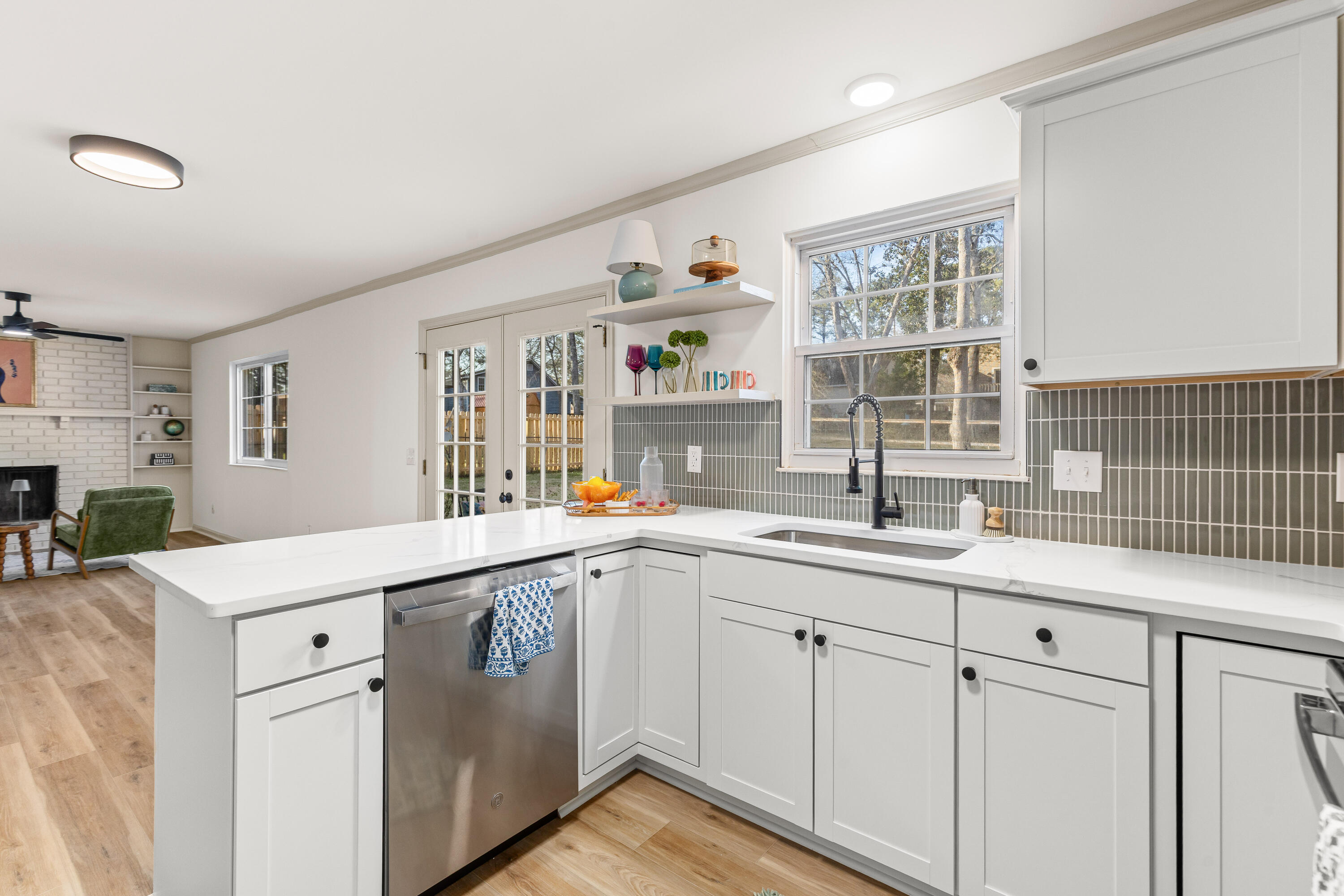 109 Woodthrush Road
