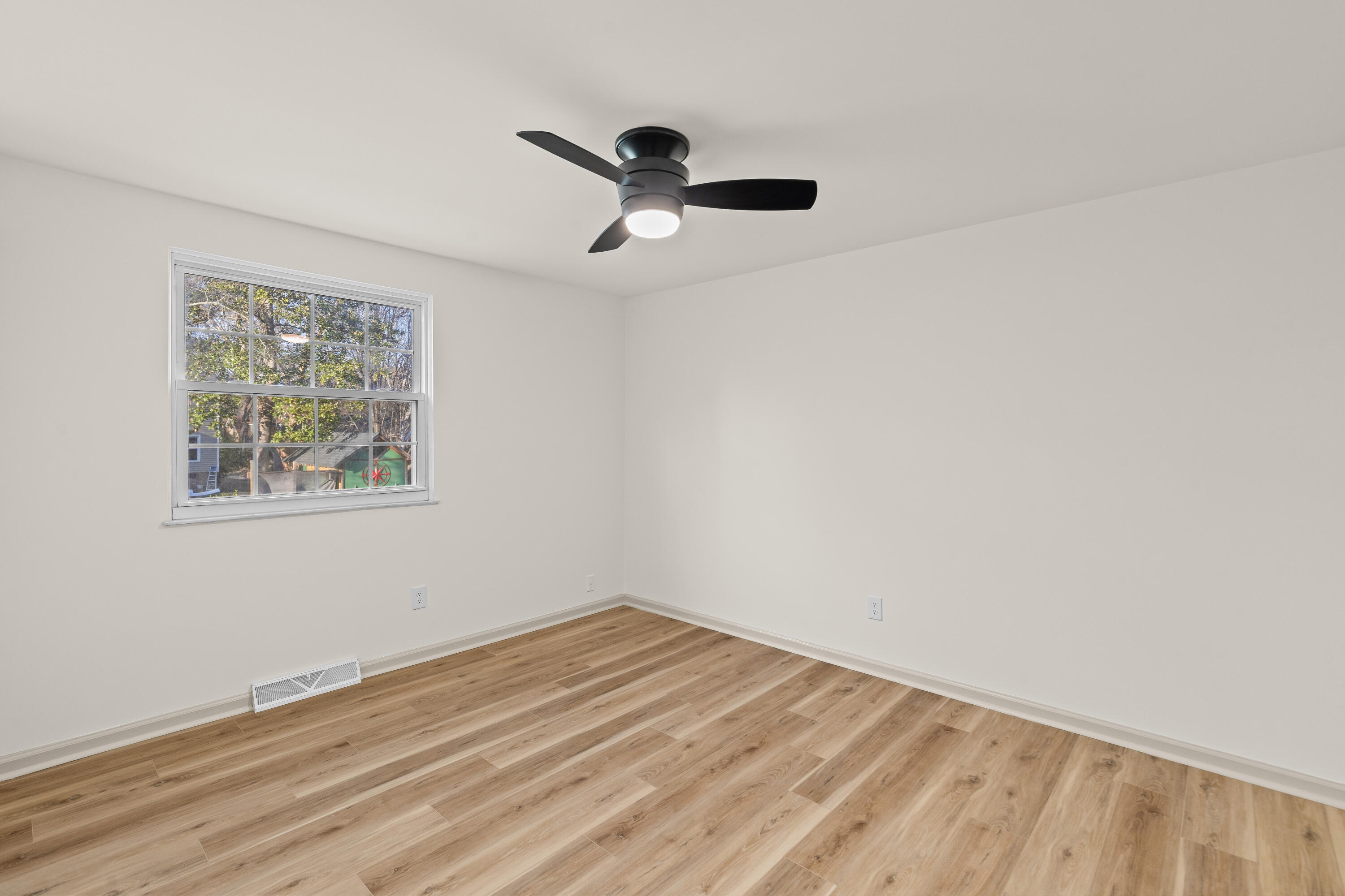 109 Woodthrush Road