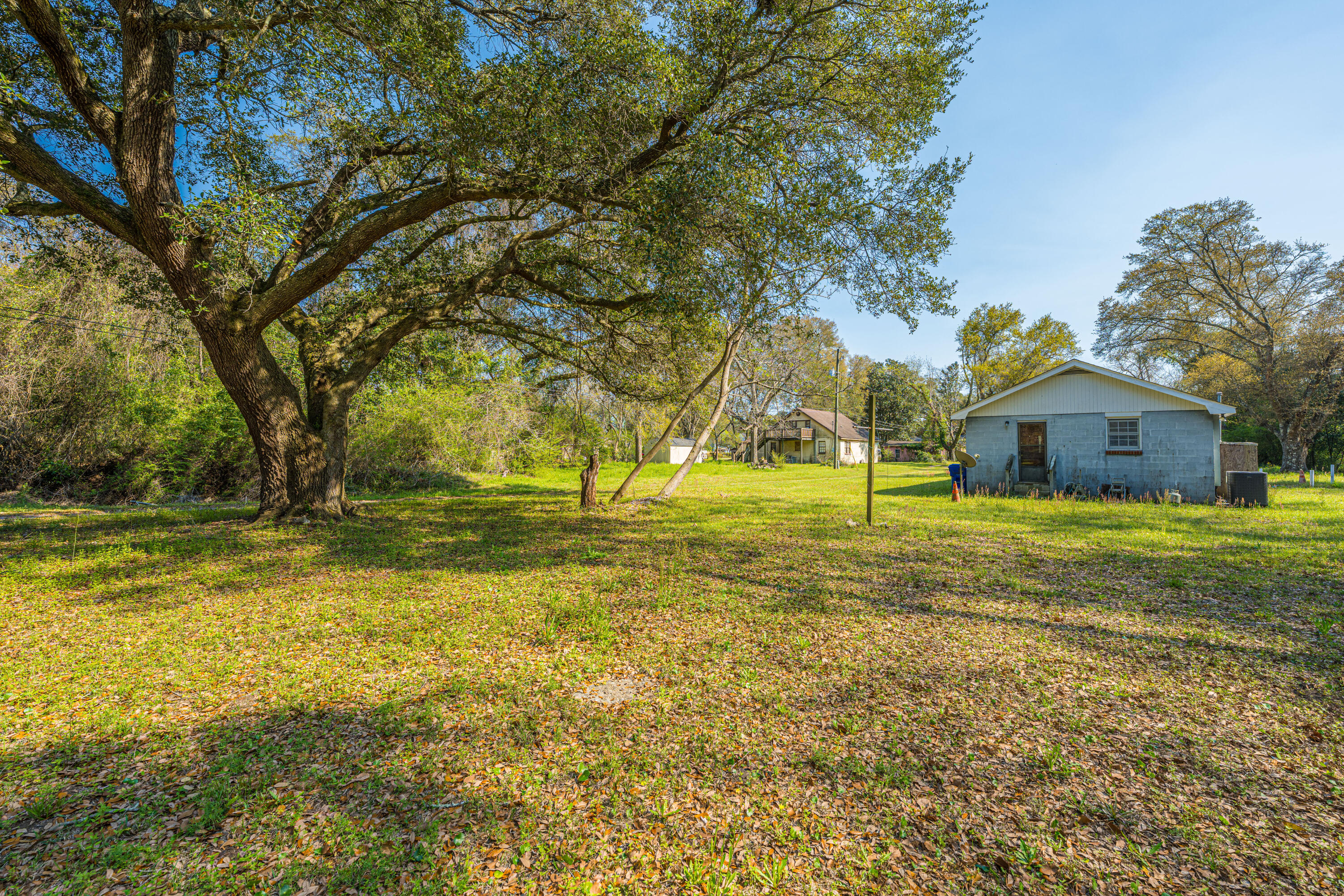 1120 Fort Johnson Road # A