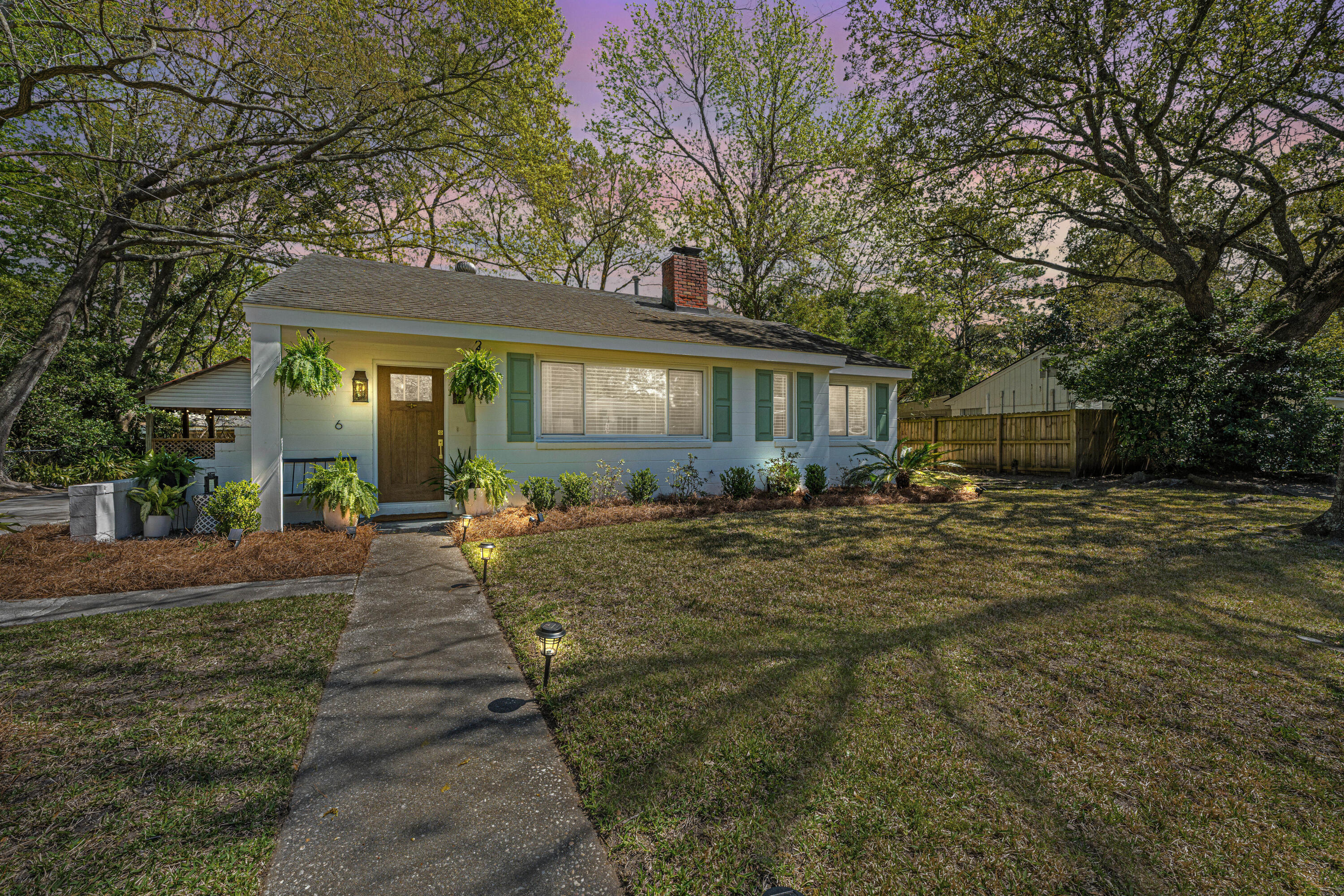 6 Stratford Road