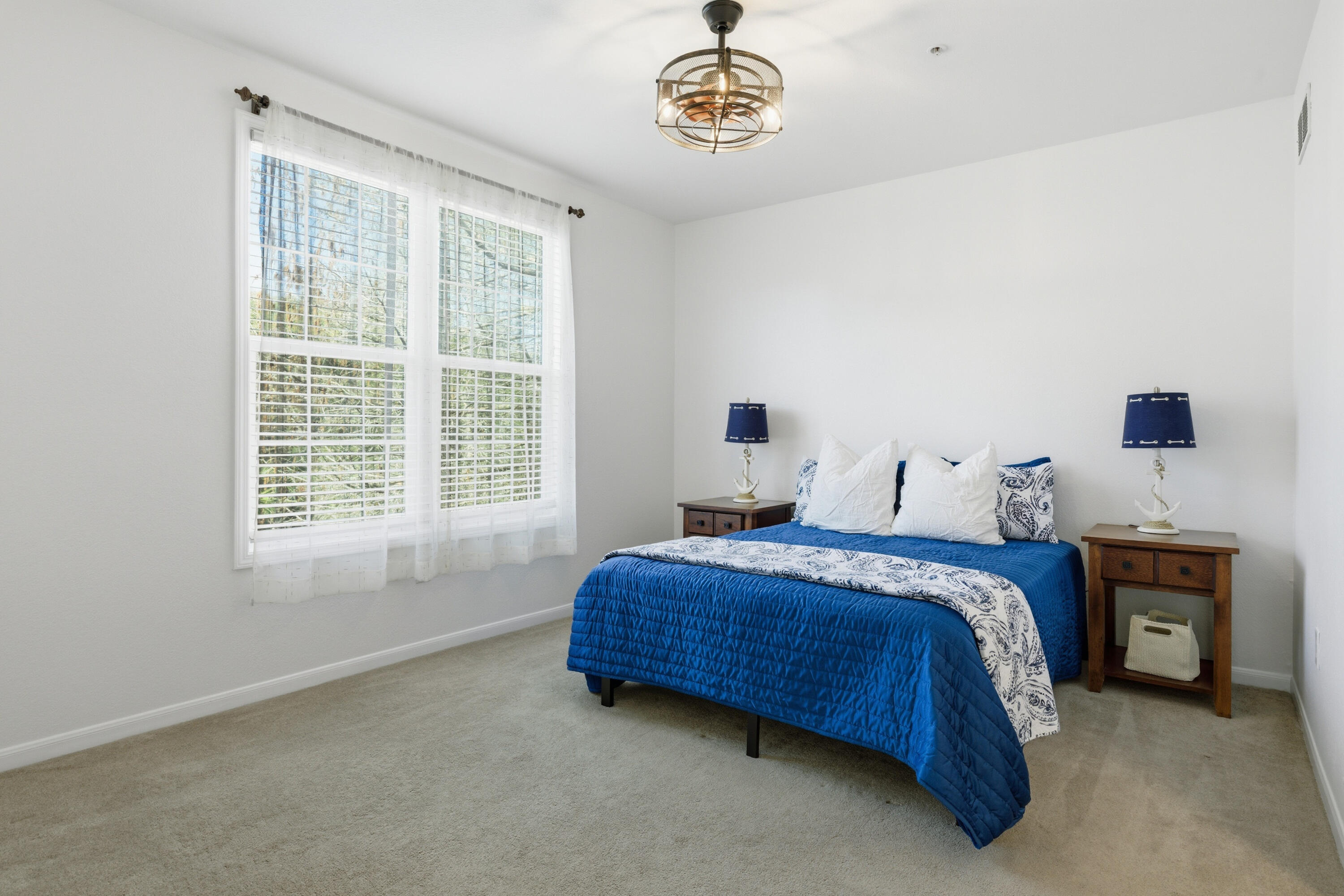 60 Fenwick Hall Allee Alley Apt 537