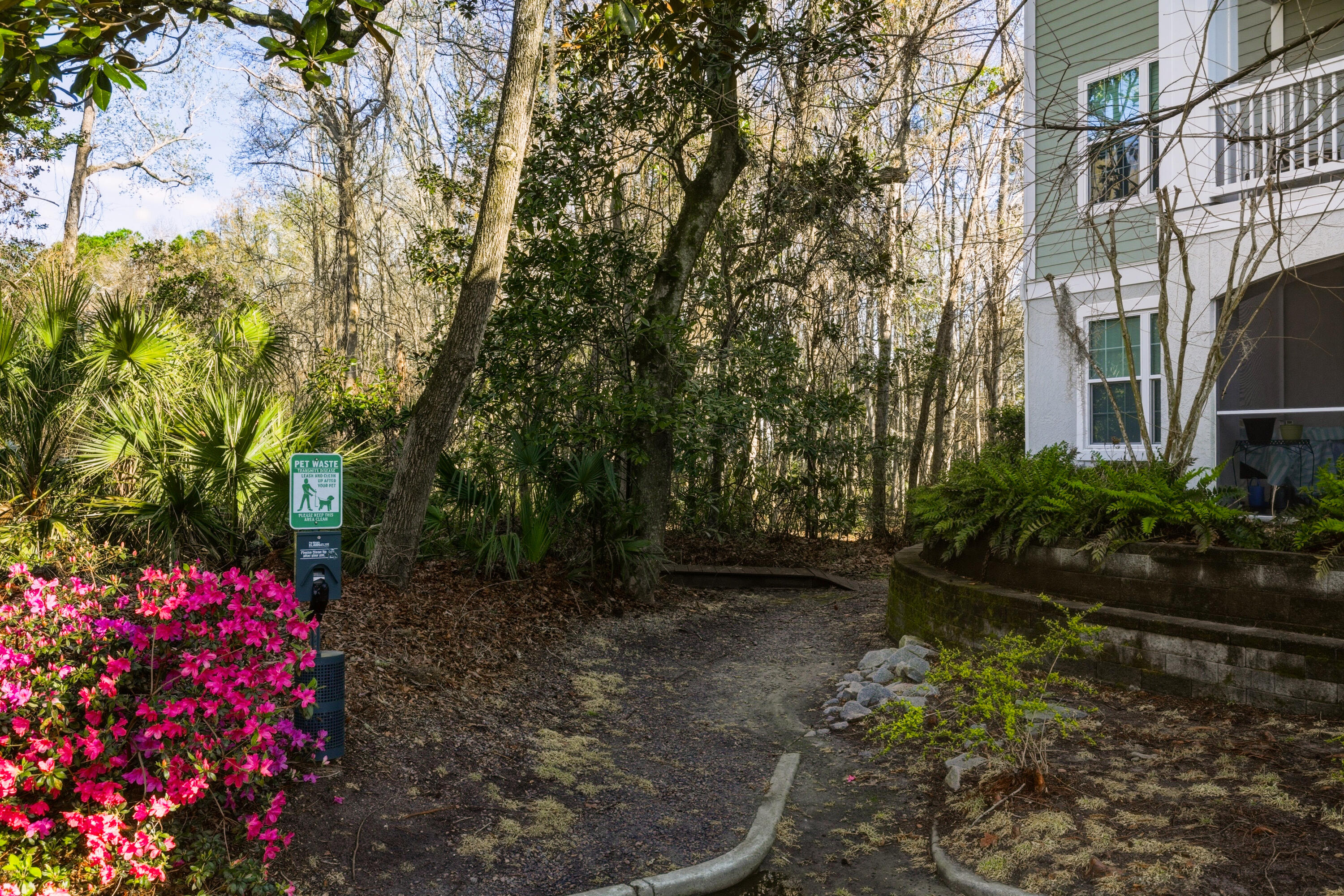 60 Fenwick Hall Allee Alley Apt 537