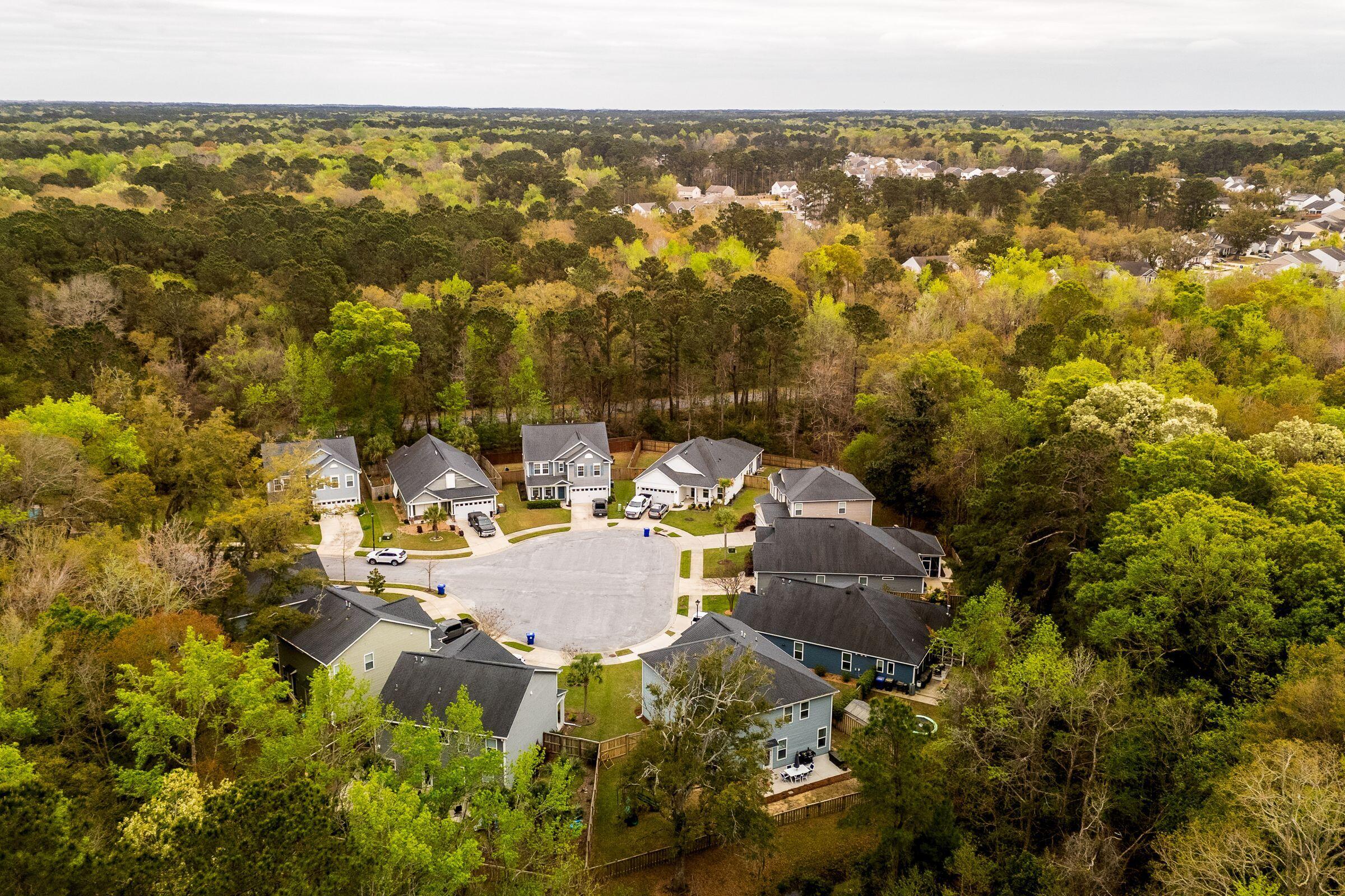 3122 Harding Court