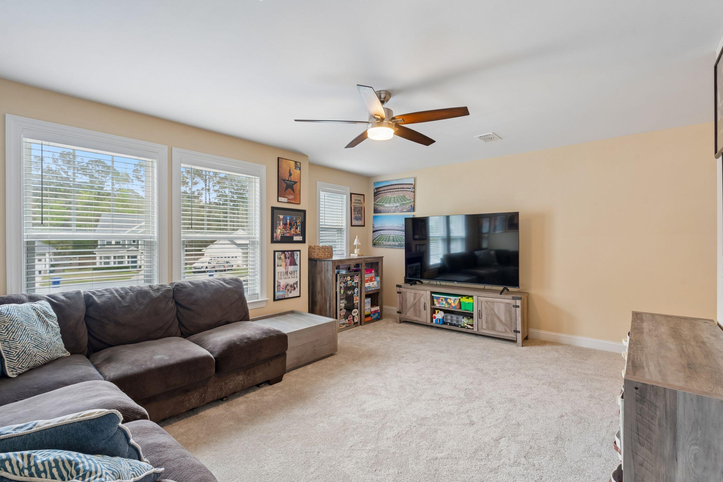 3122 Harding Court