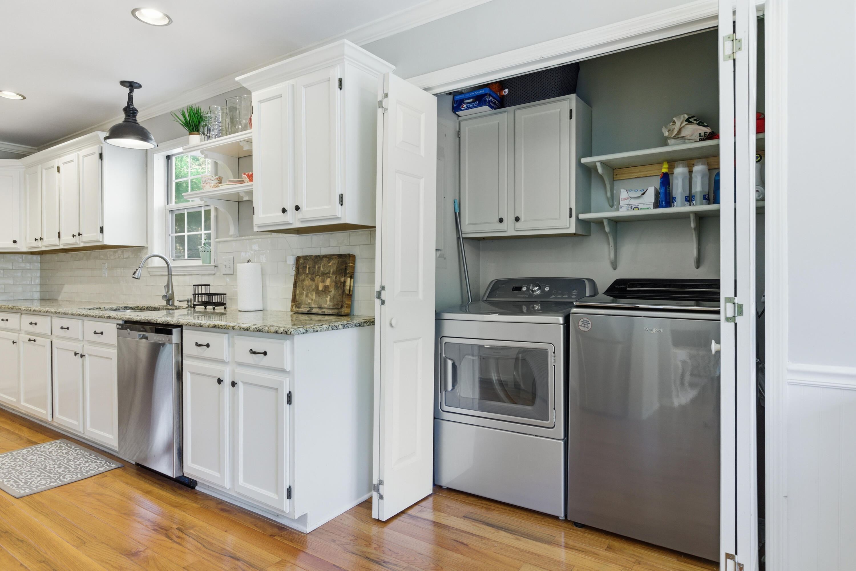 812 Harbor Place Drive