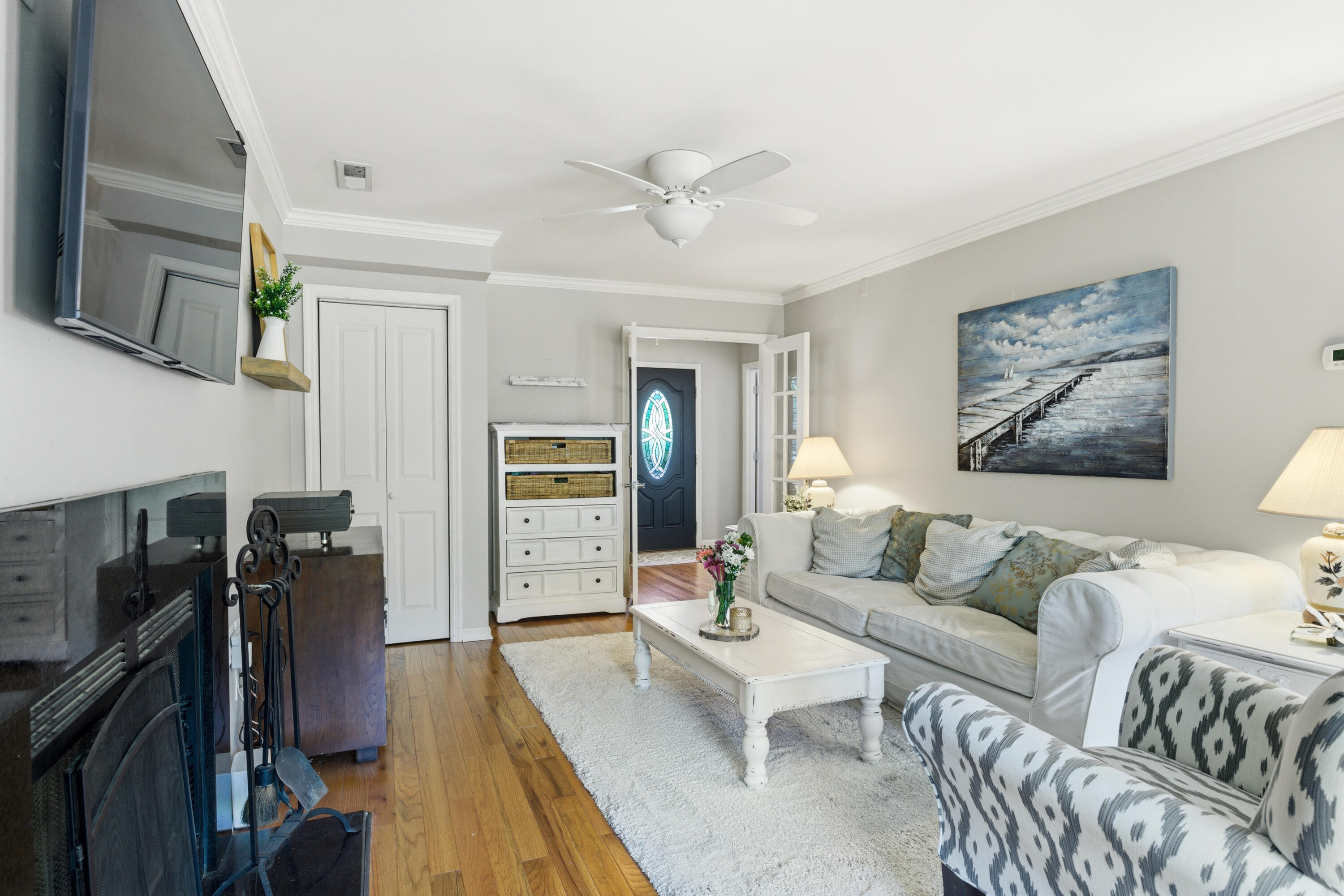 812 Harbor Place Drive