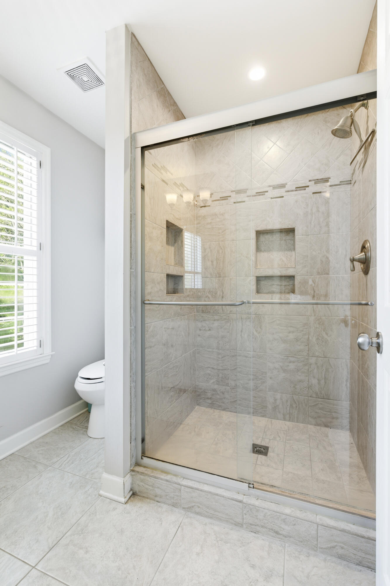 812 Harbor Place Drive