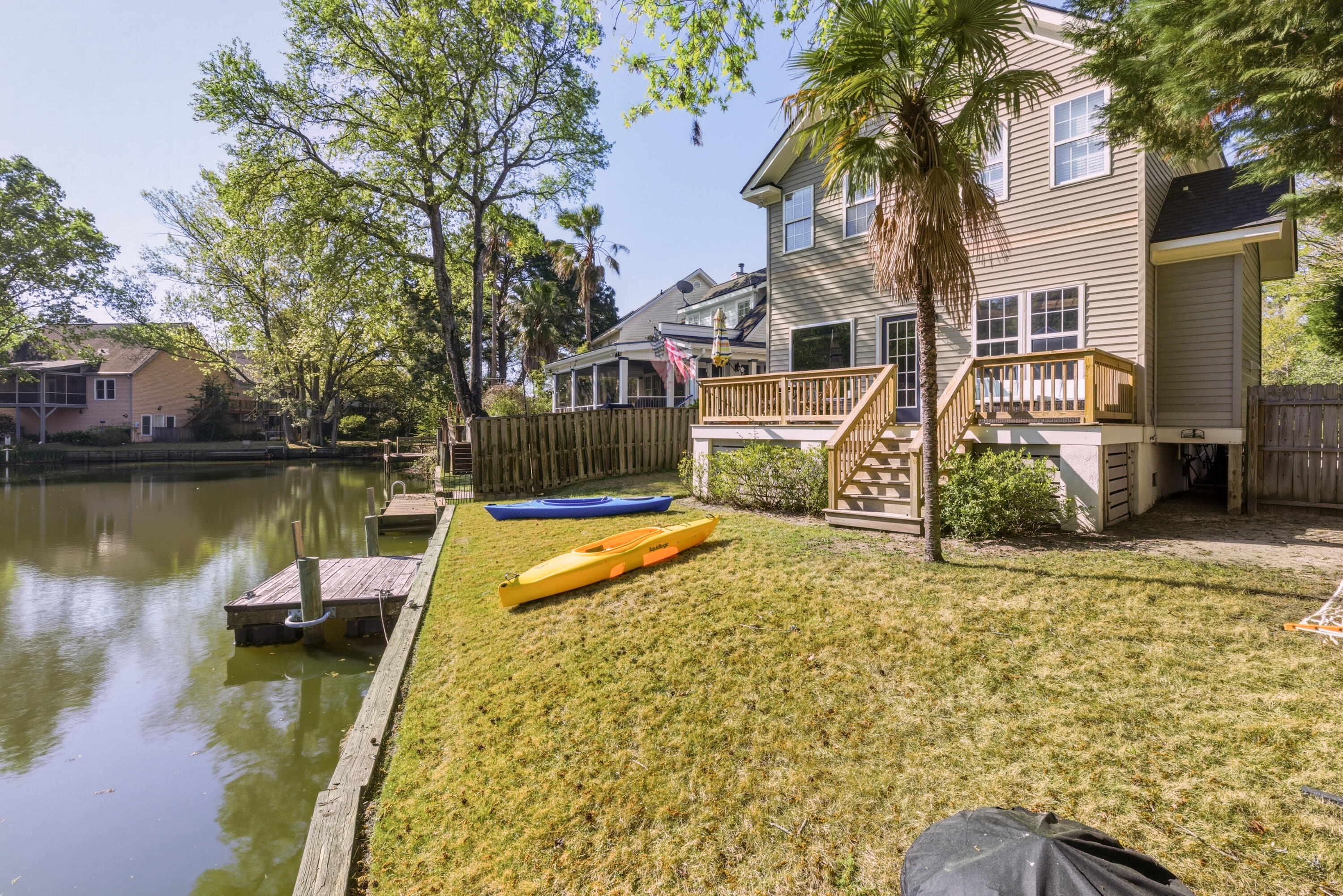 812 Harbor Place Drive