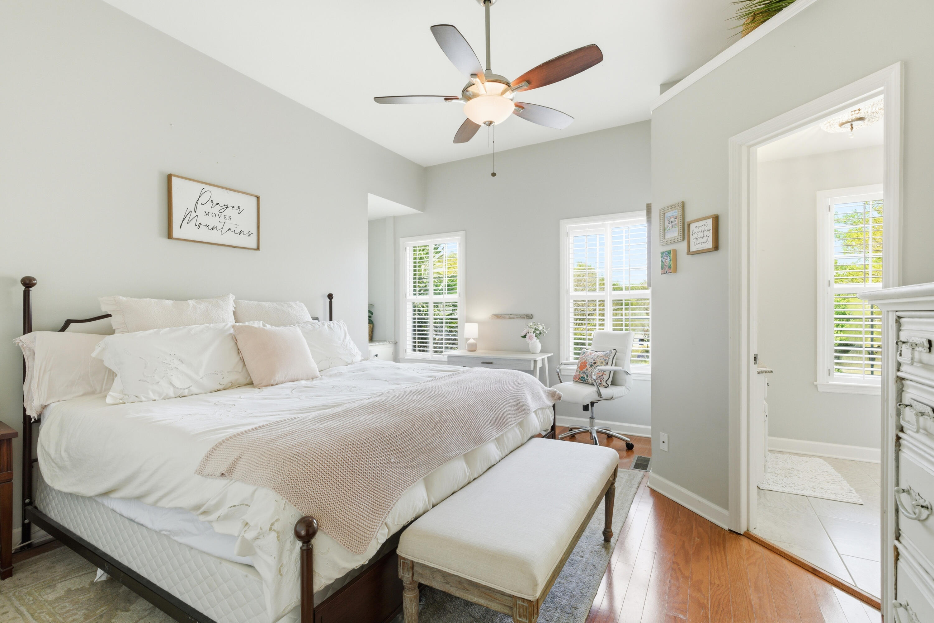 812 Harbor Place Drive