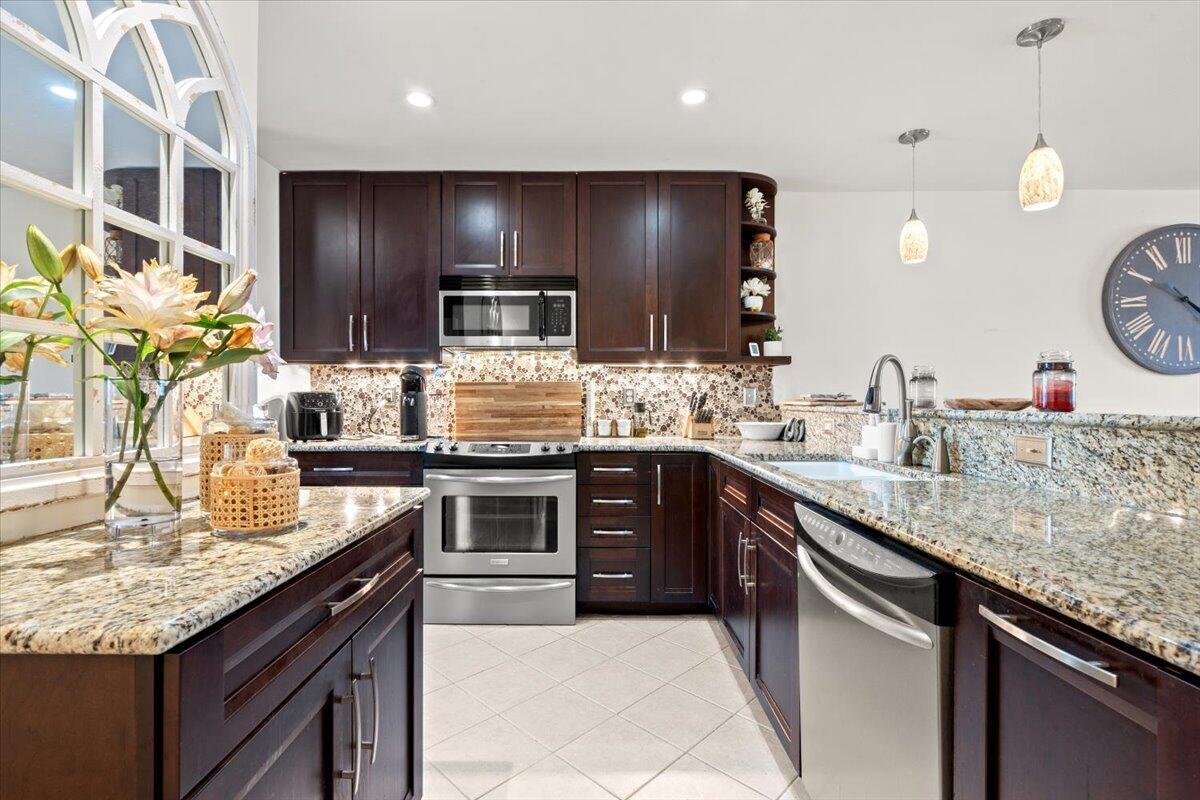 76 Mariners Cay Drive