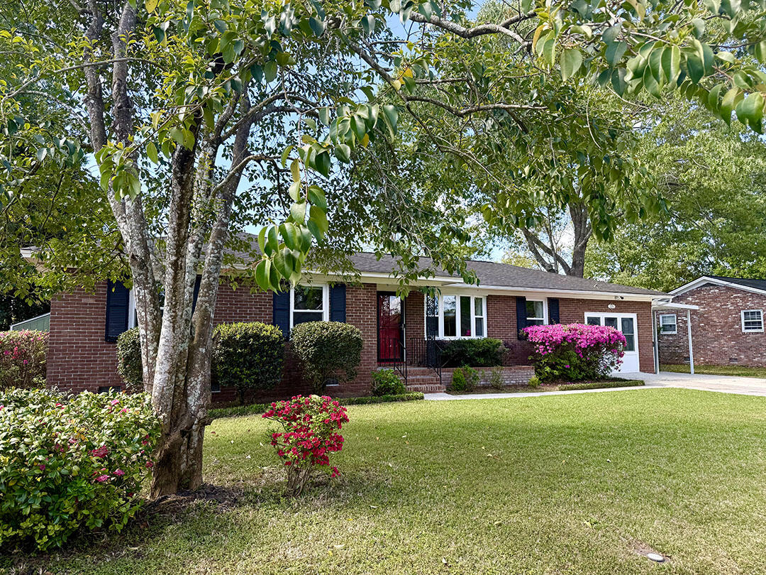 2235 N Dallerton Circle